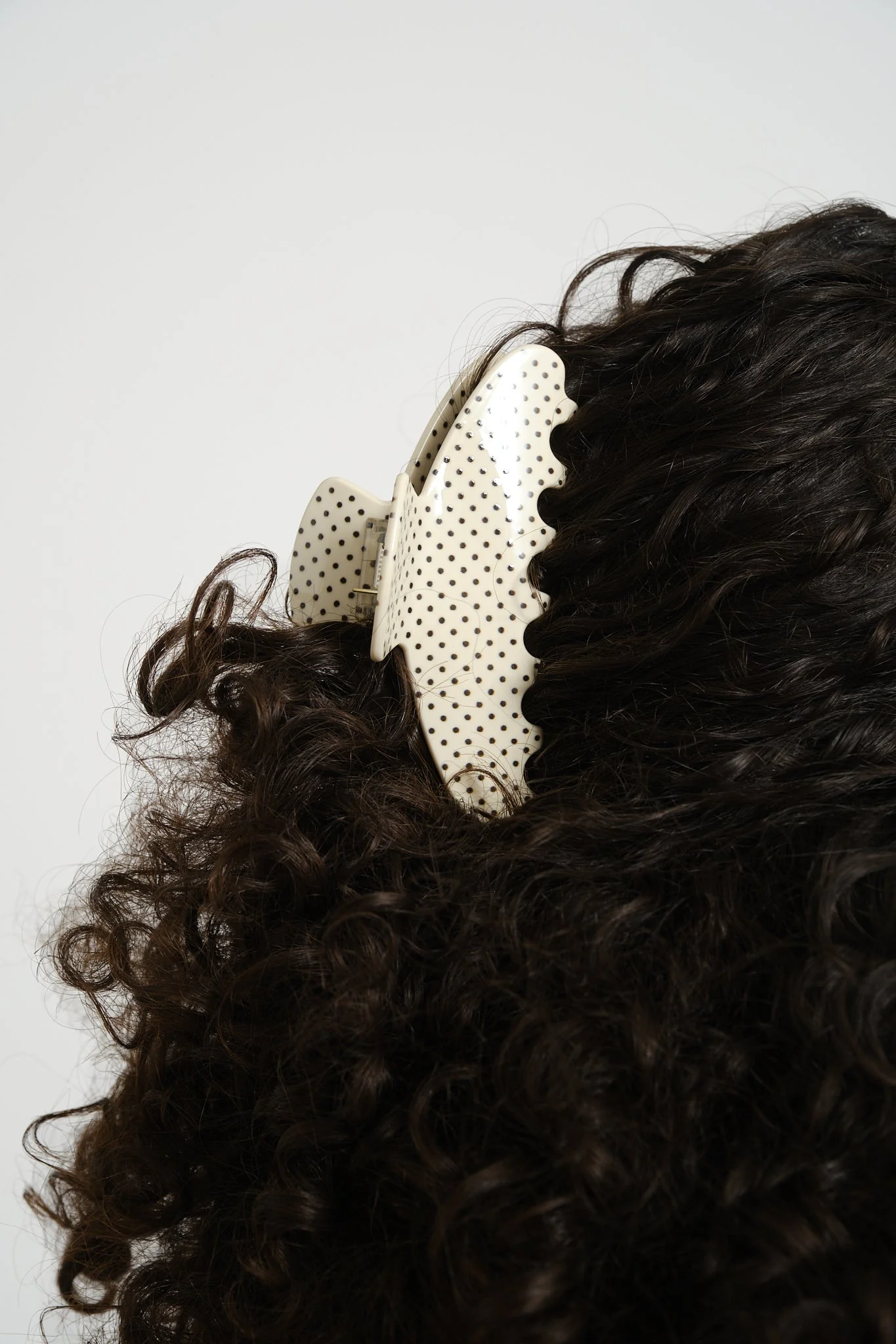 Claw Clip Polkadot White