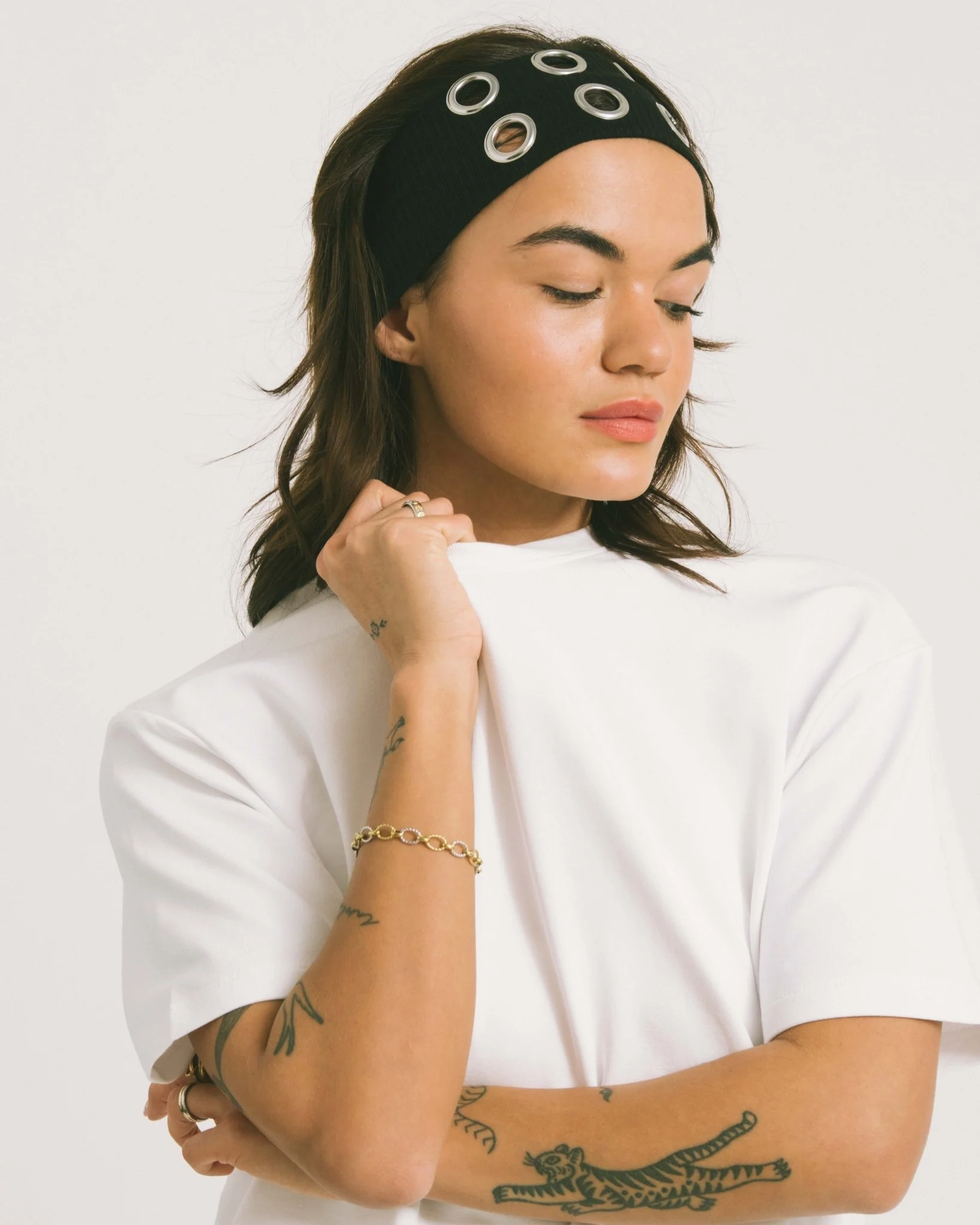 Eyelet Headband Black