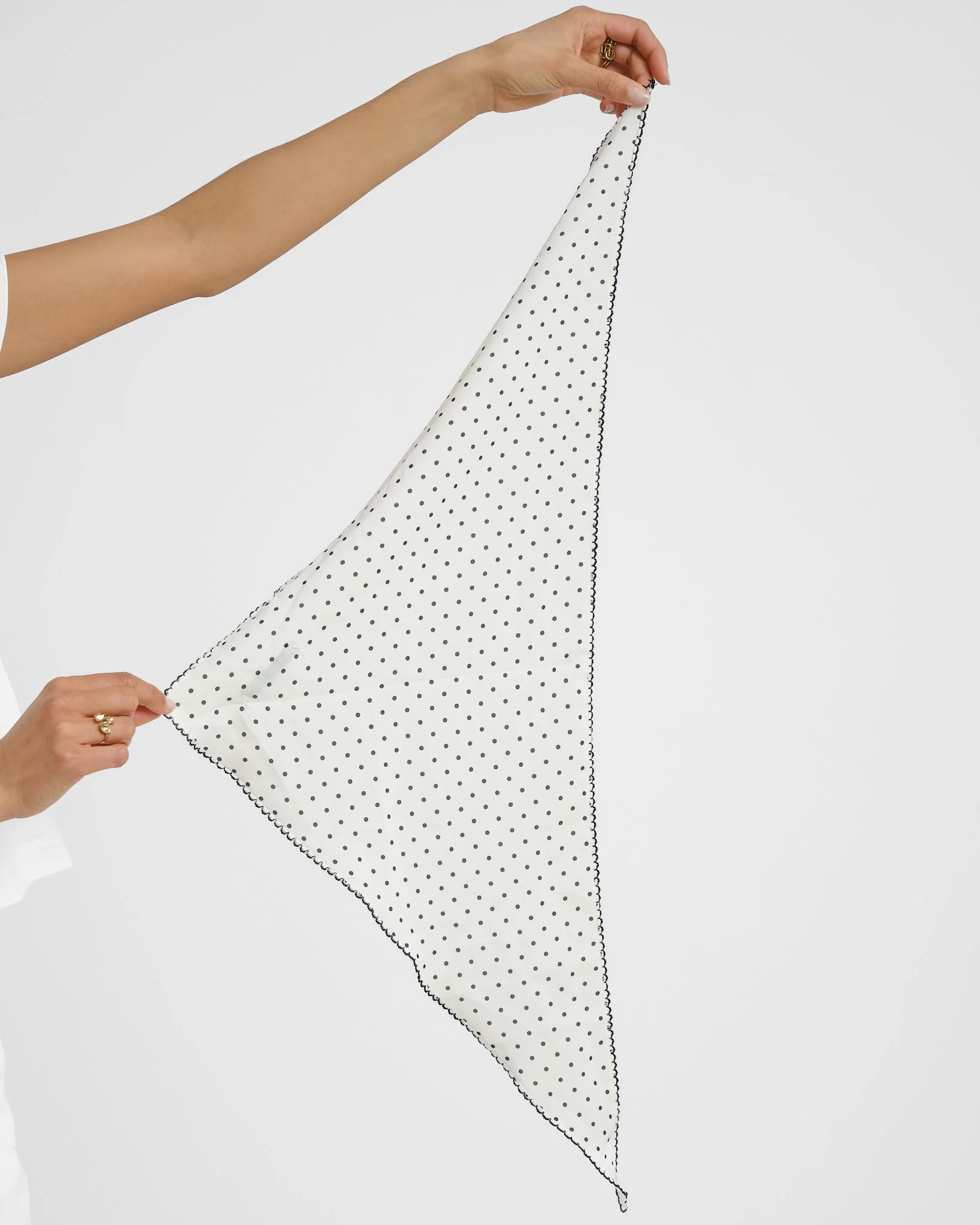 Sjaal Polkadot Zwart Wit - Image 4