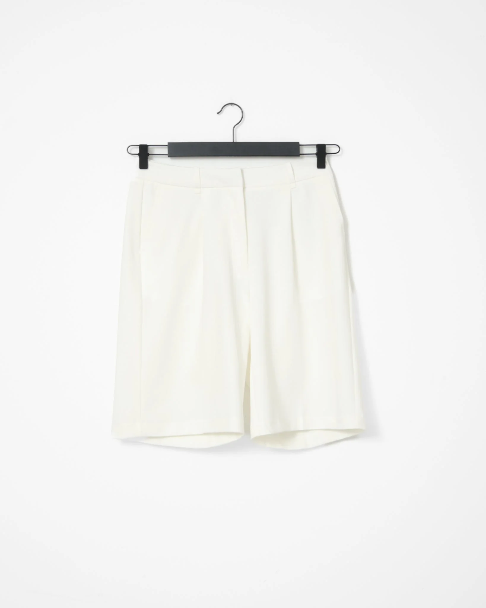 Passi Knee Shorts Snow White - Image 5