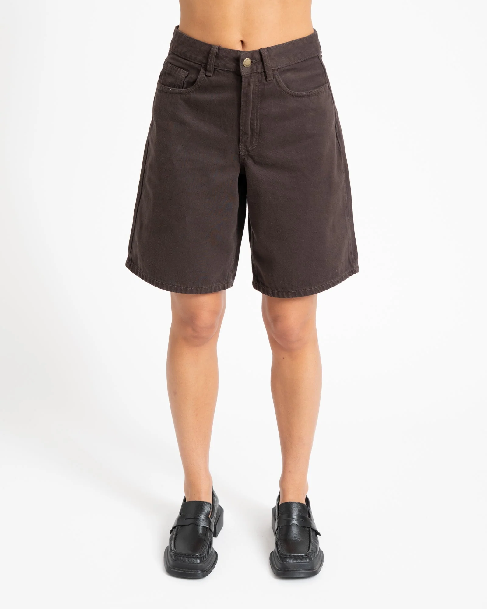 Aware Sage Bermuda Color Shorts Chocolate Torte - Image 2