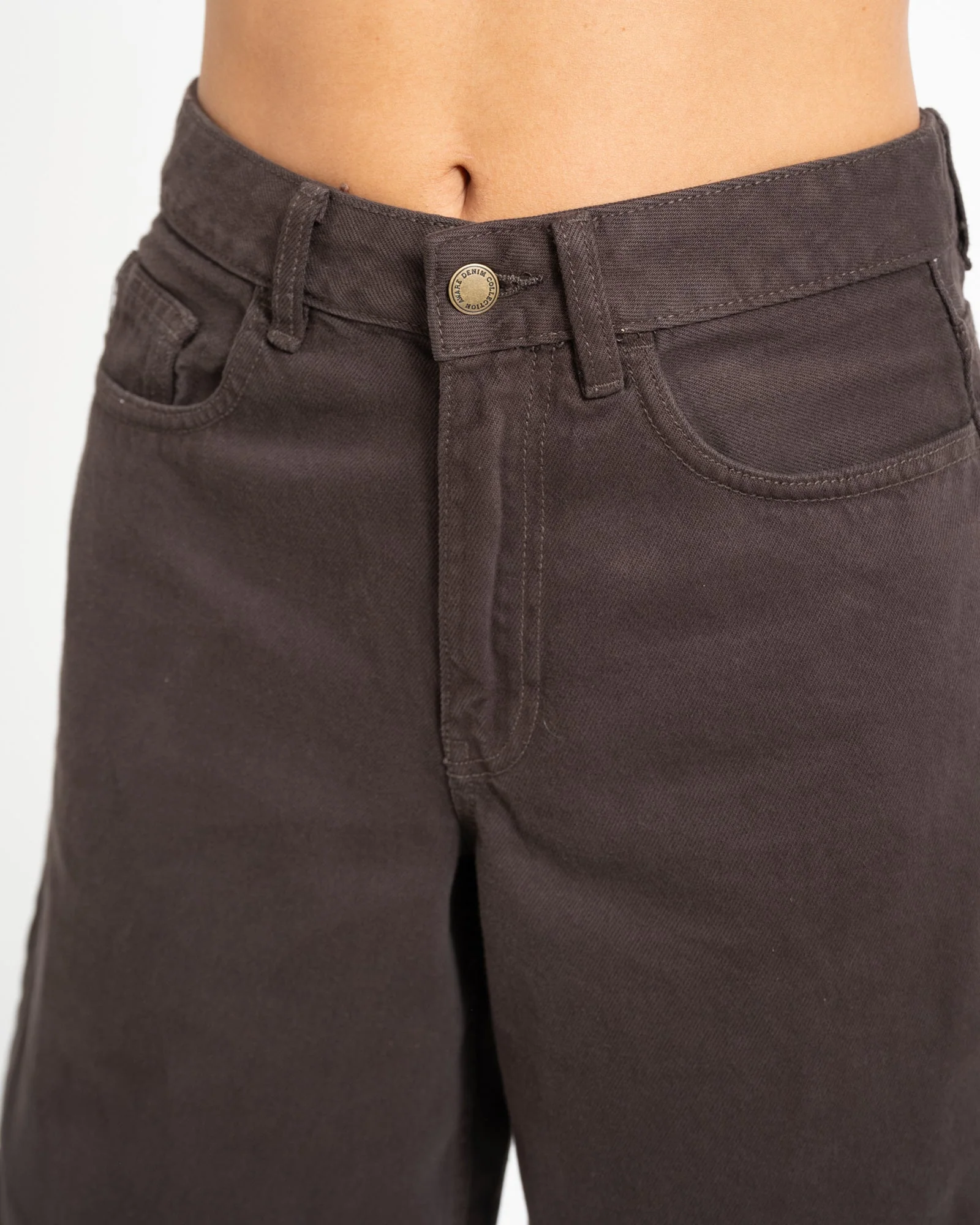 Aware Sage Bermuda Color Shorts Chocolate Torte - Image 5