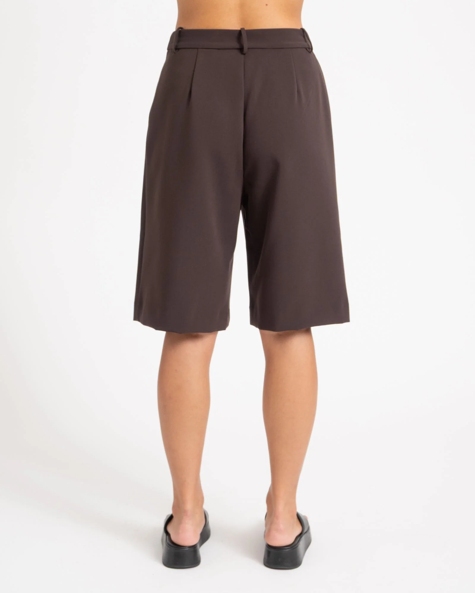 Vannah Knee Shorts Bruin - Image 4
