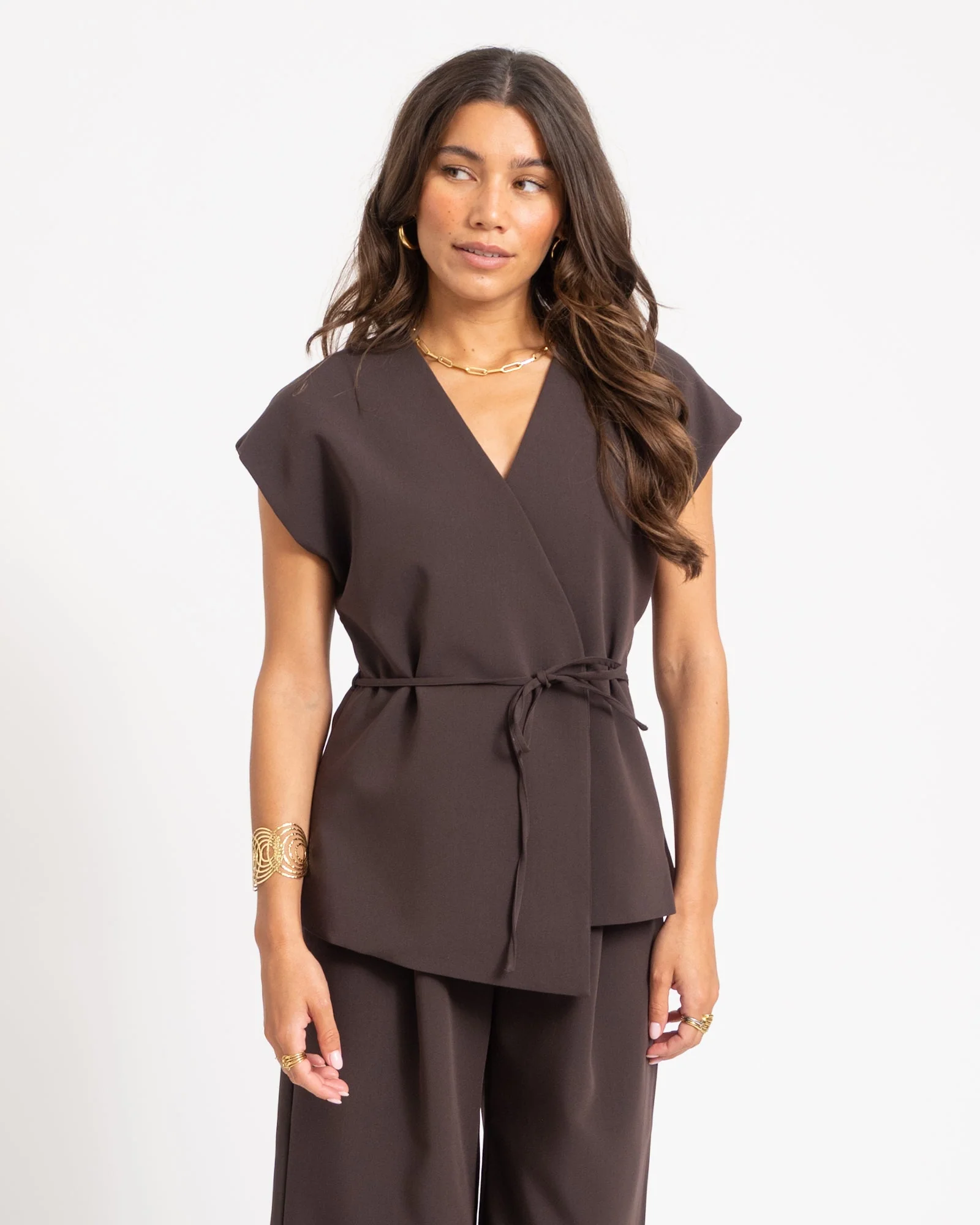 Vannah V-Neck Midi Waistcoat Bruin - Image 4