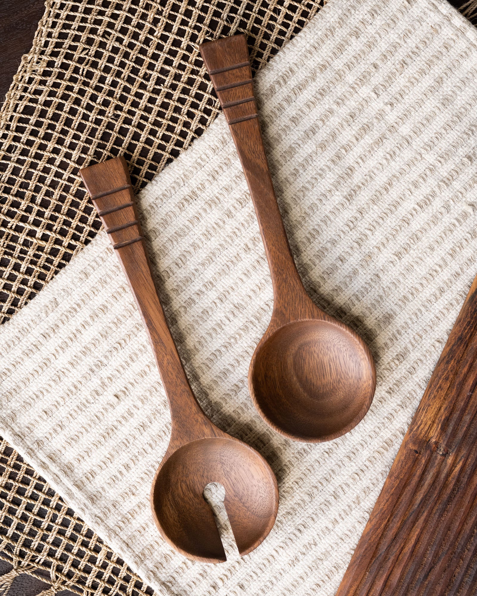 Salad Server Acacia Dark Brown - Image 5