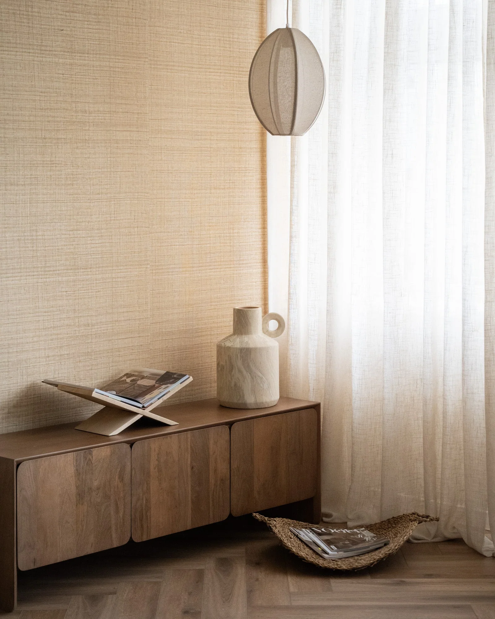 Book Stand Light Brown - Image 5