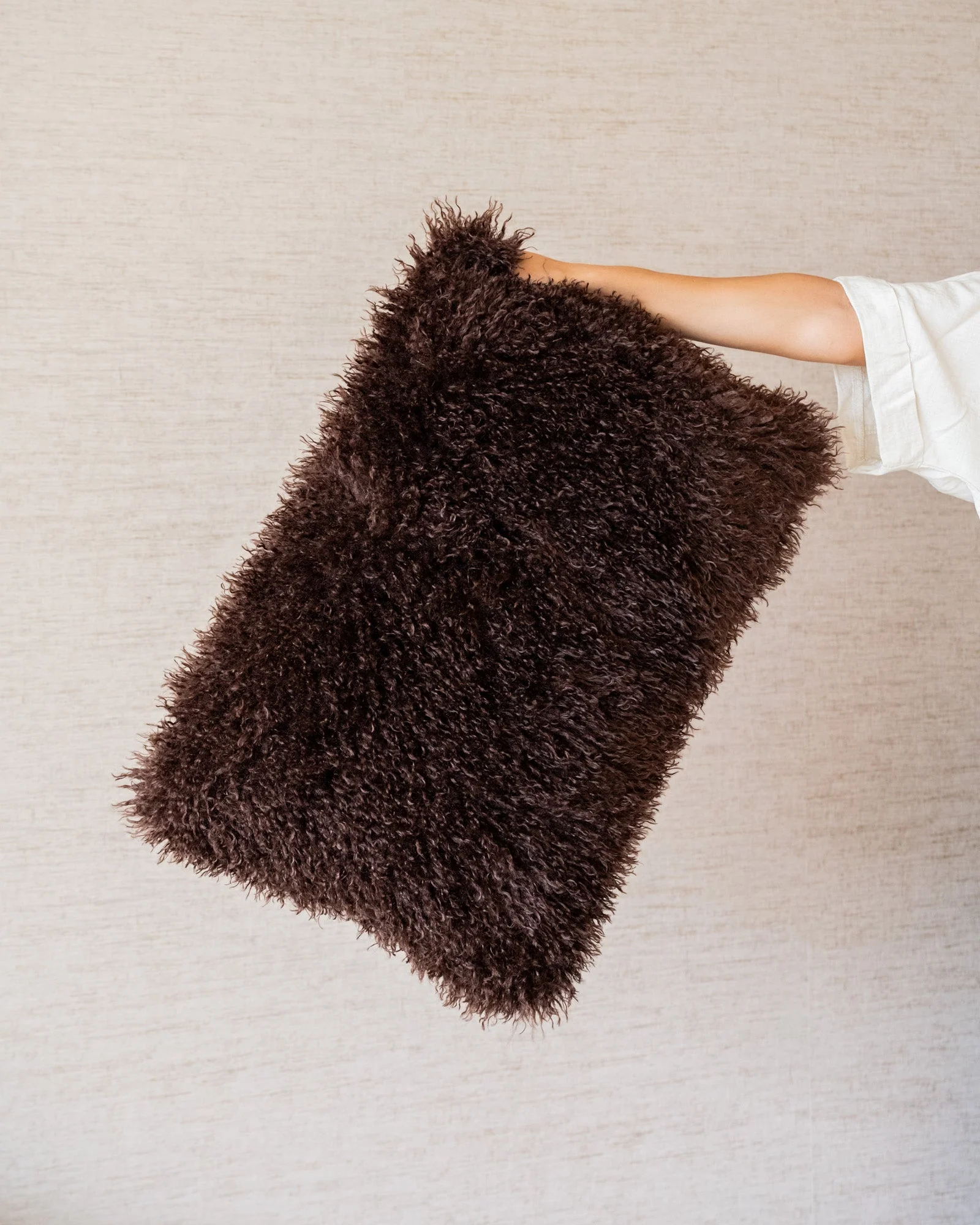 Cushion Doodly Furry Brown - Image 7
