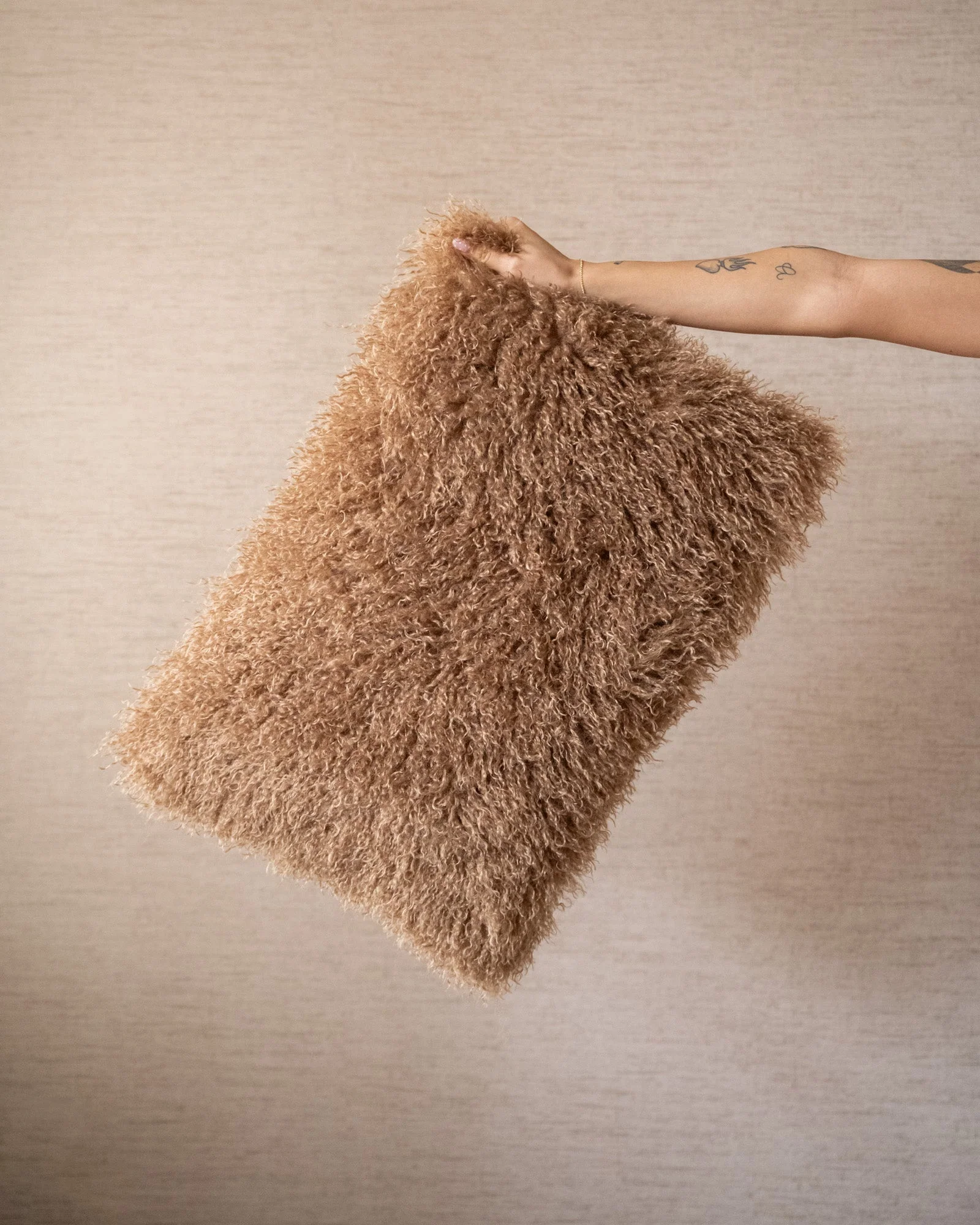 Cushion Doodly Furry Taupe - Image 4