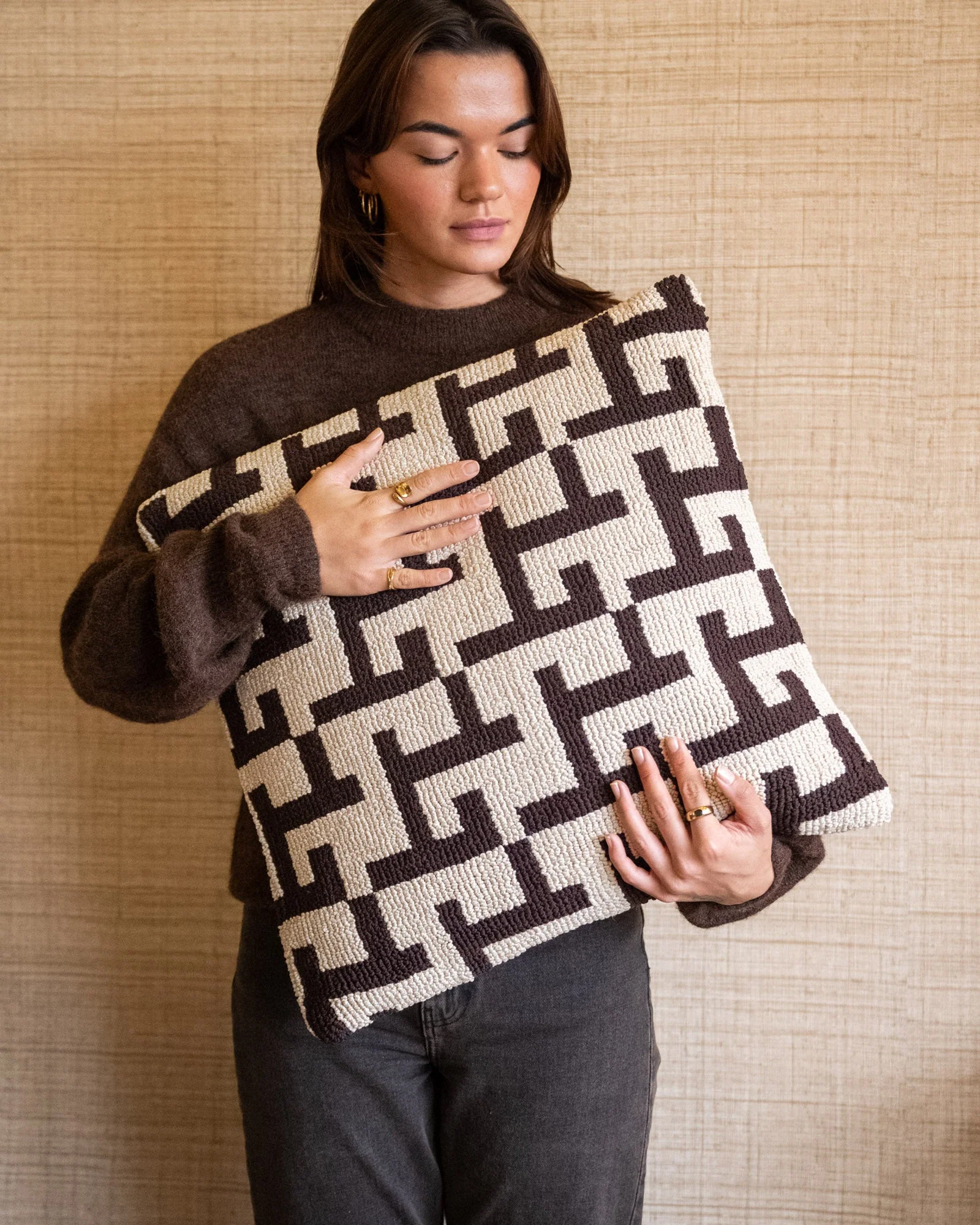 Cushion Ziggy Weave Brown - Image 3