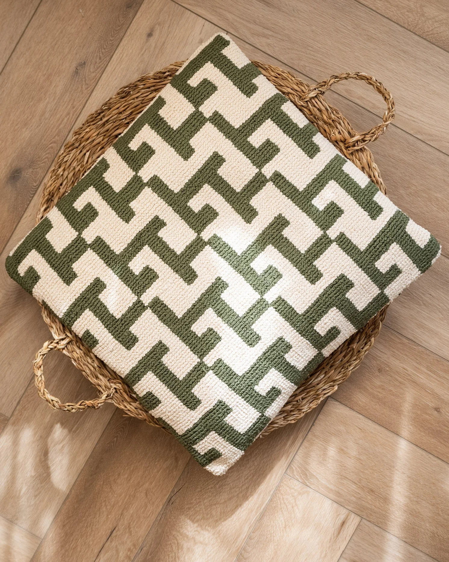 Cushion Ziggy Weave Green - Image 5