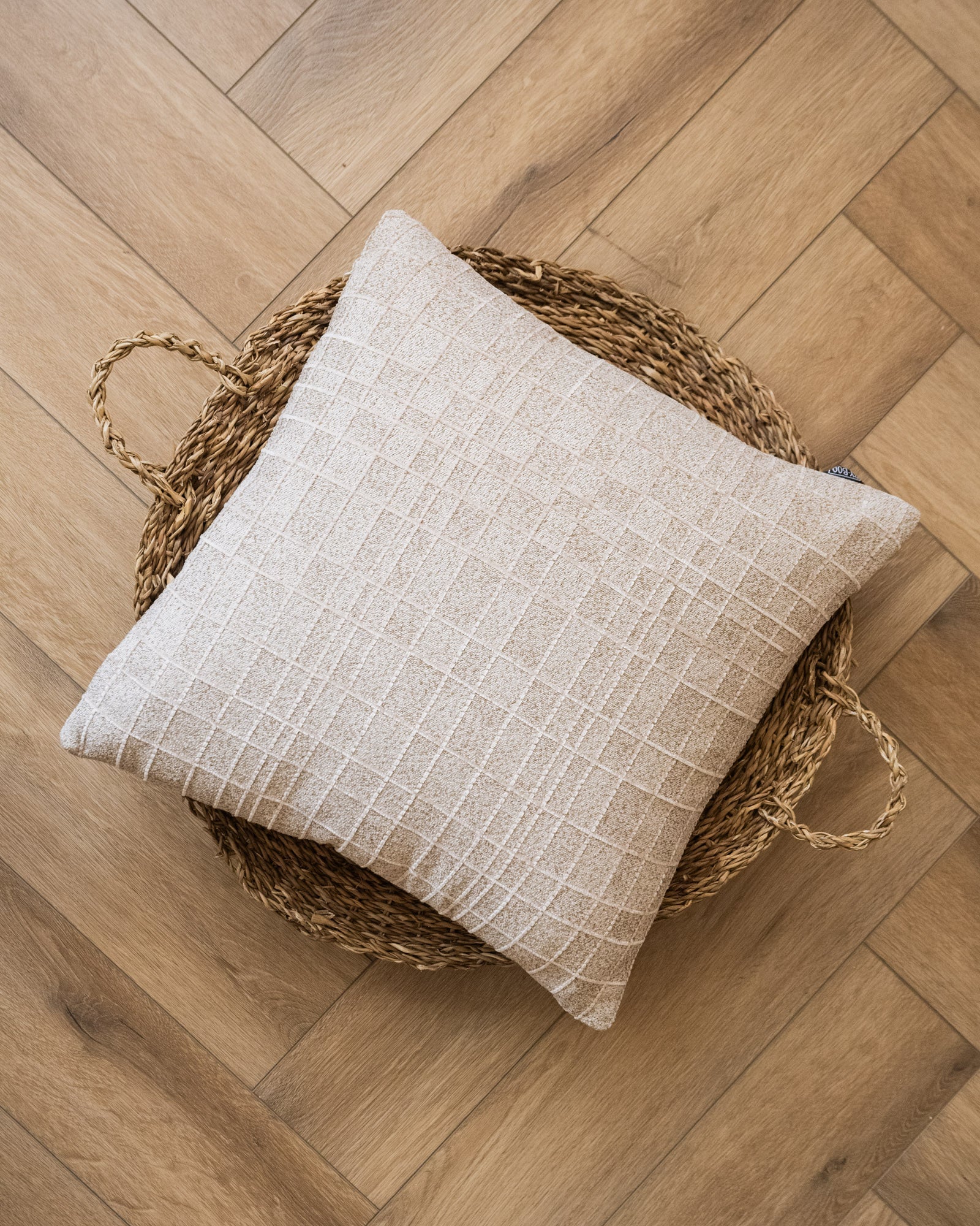 Cushion Pure Beige - Image 5