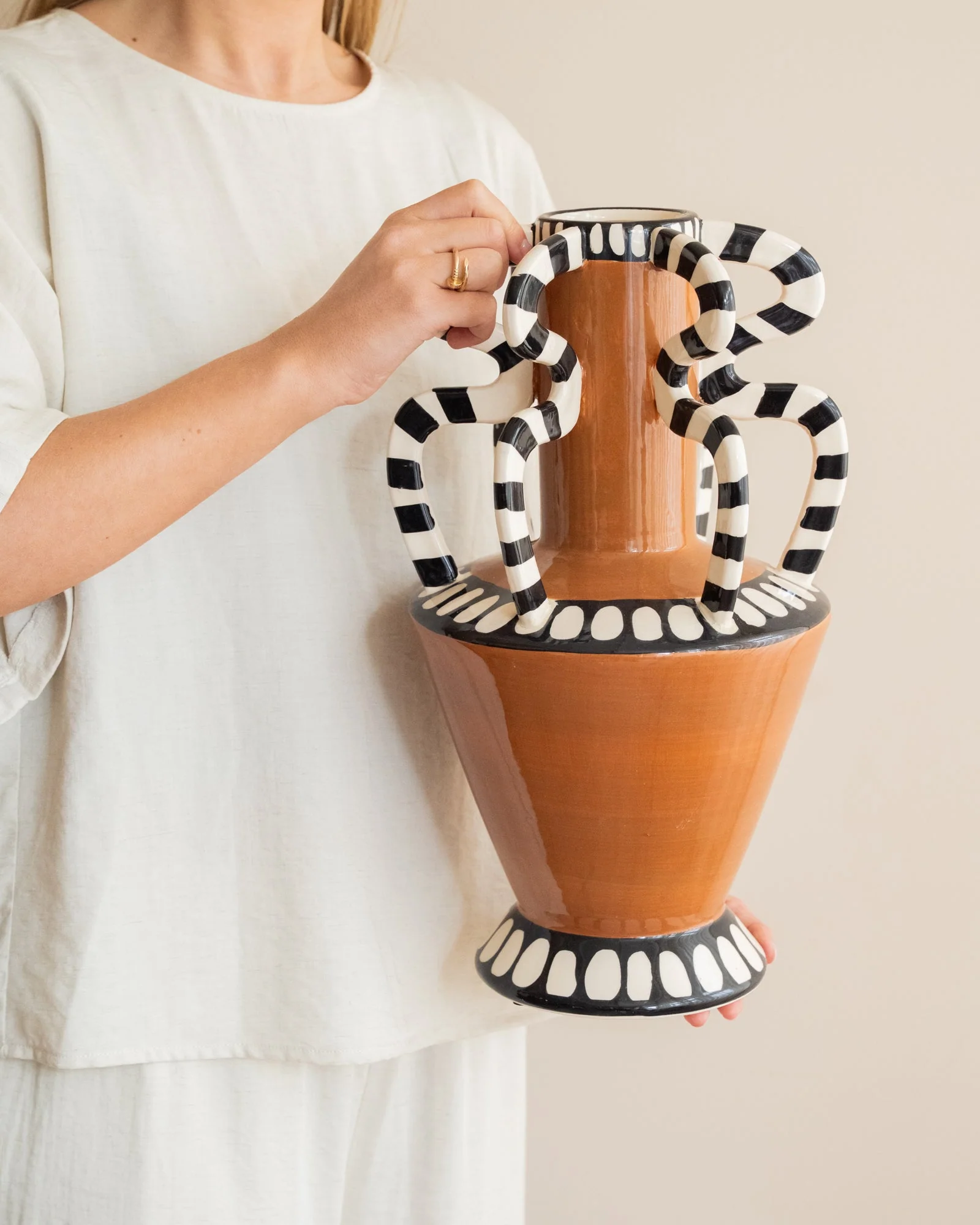 Grote Deco Vaas Dusa Terracotta - Image 4