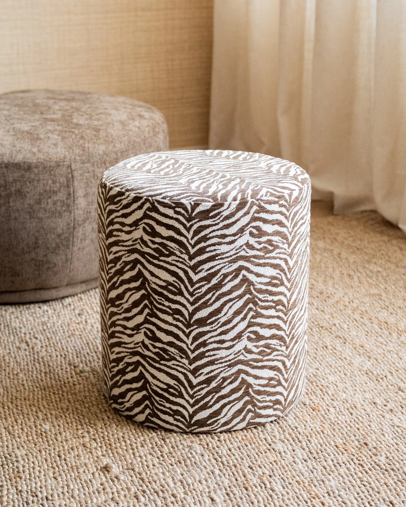 Pouf Tigra Brown - Image 6