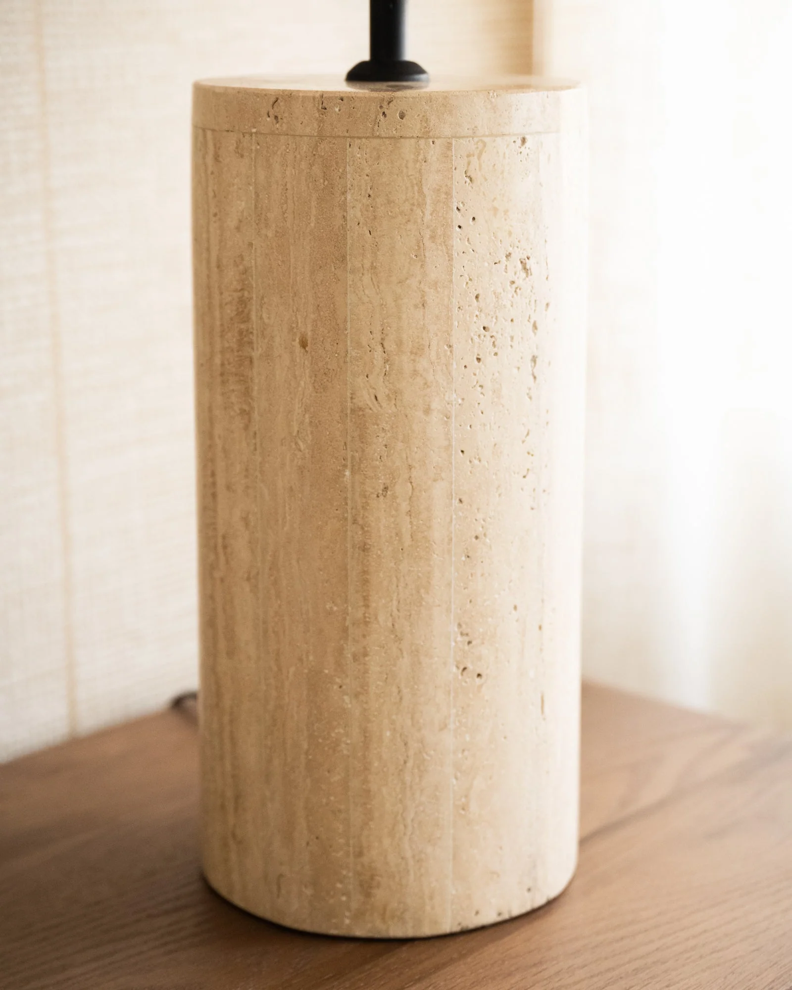 Large Table Lamp Amara Travertine - Image 4