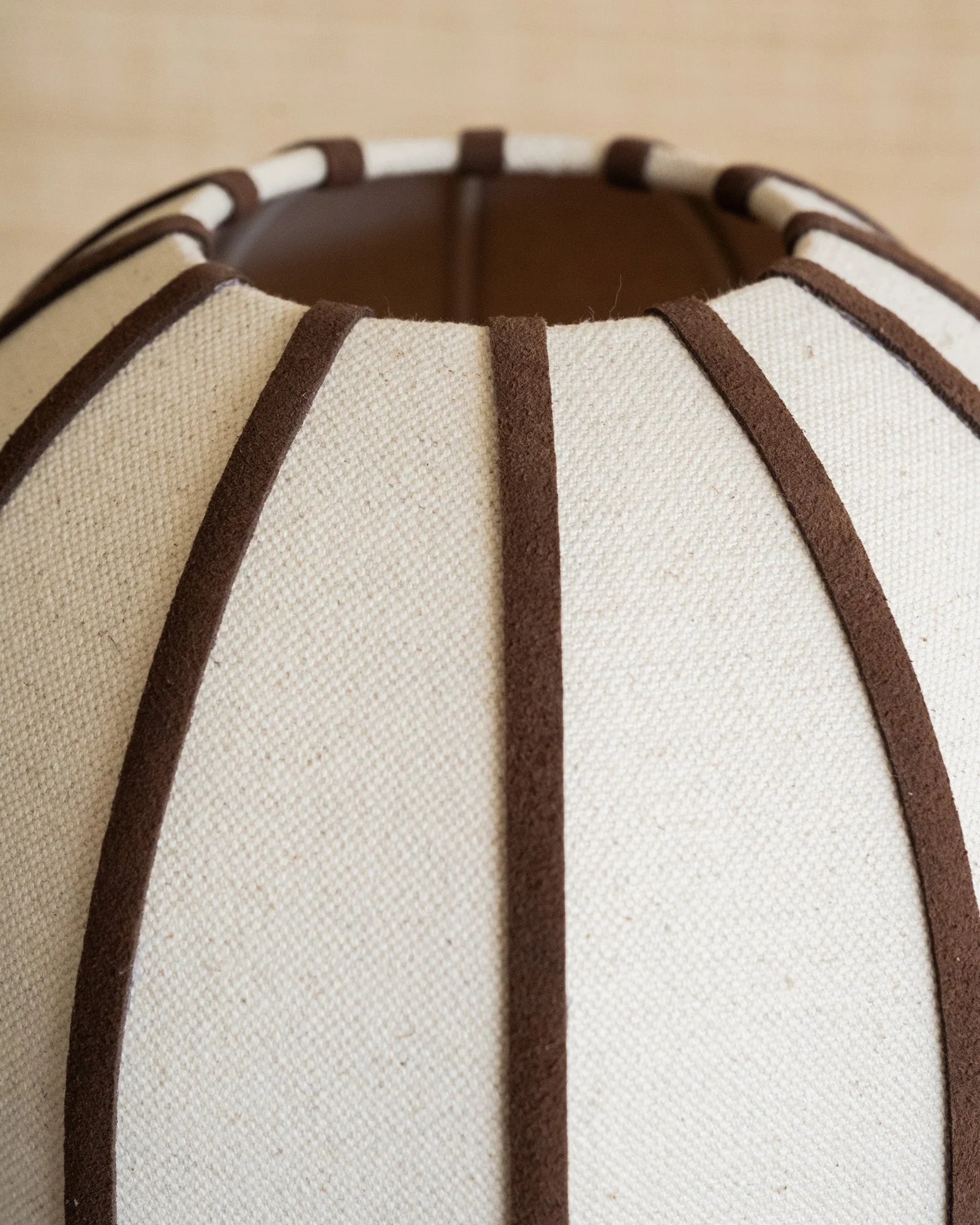 Large Table Lamp Cocoon Linen - Image 3