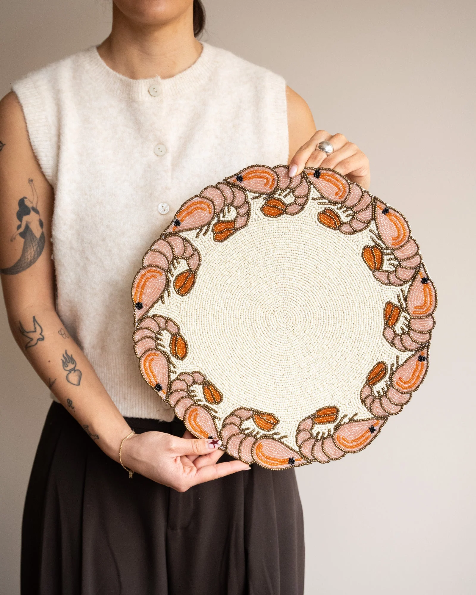 Placemat Beaded Prawns Round - Image 2