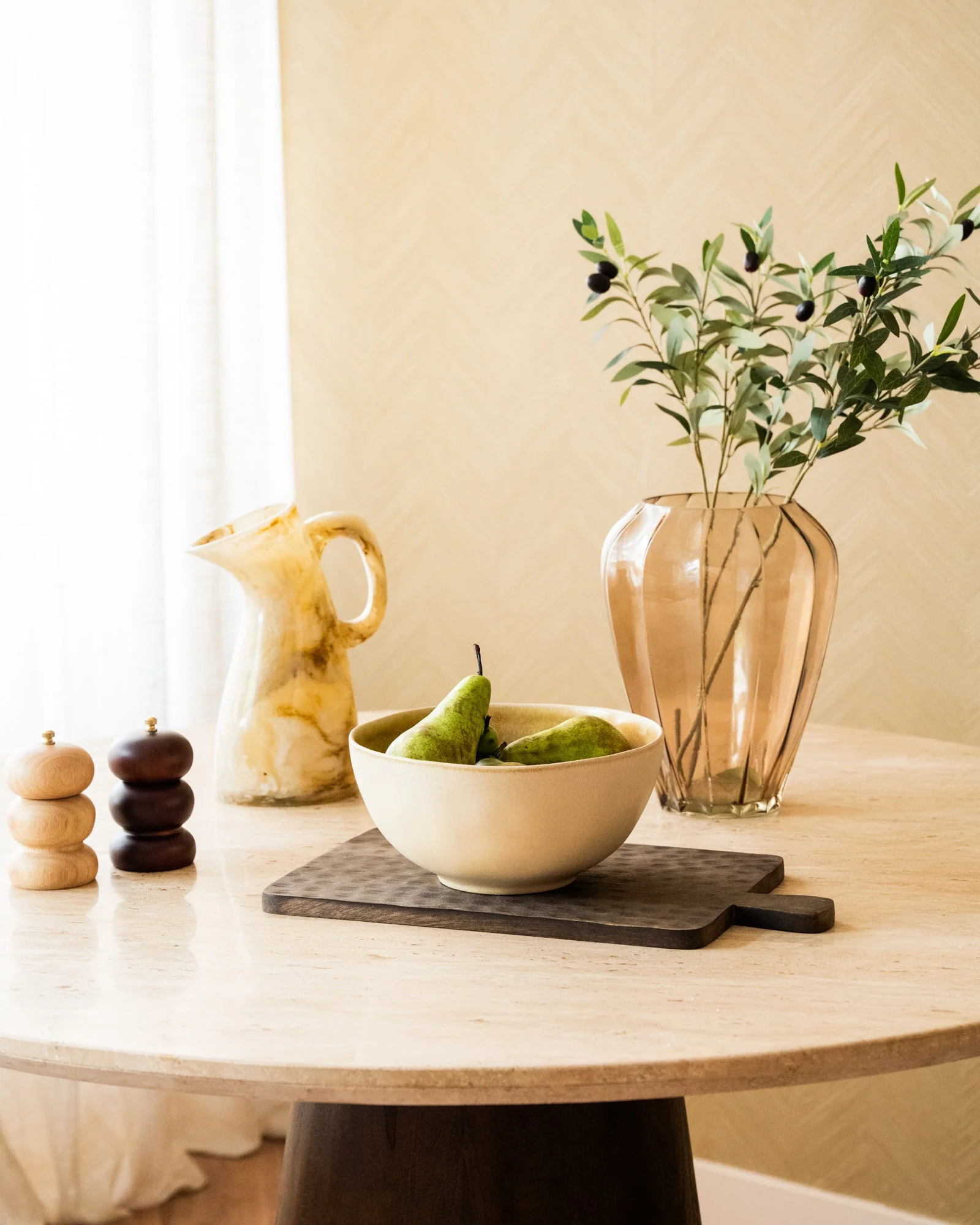 Grote Handgemaakte Saladeschaal Livia Champagne - Image 5