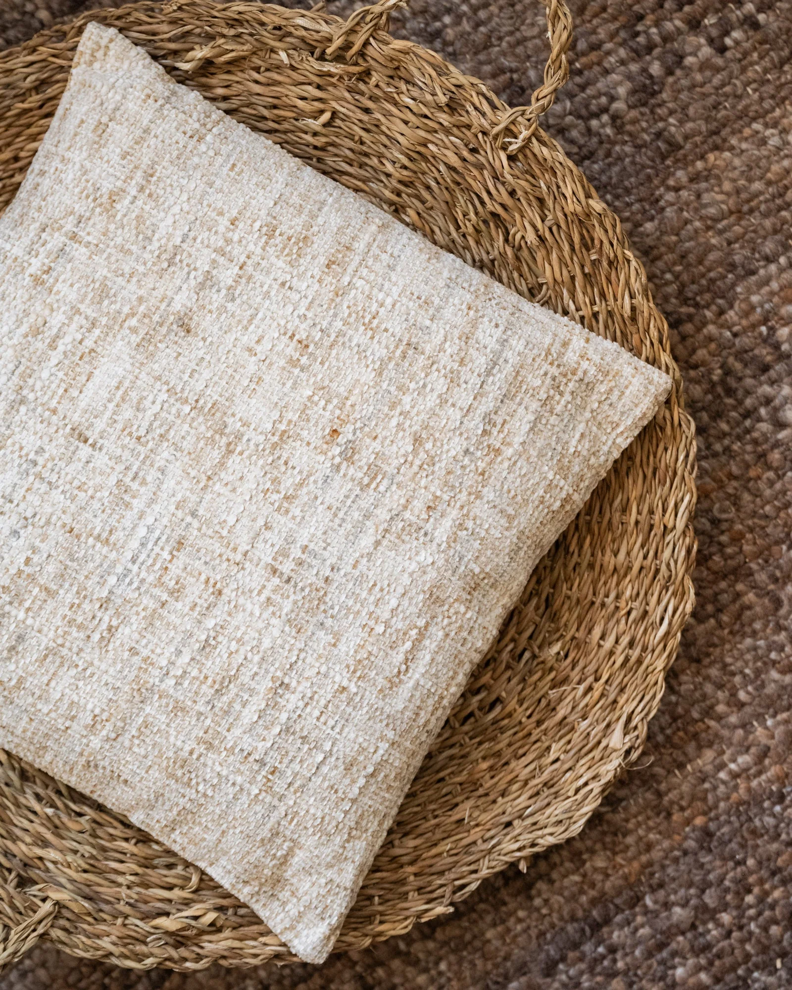 Cushion Sydney Beige - Image 4