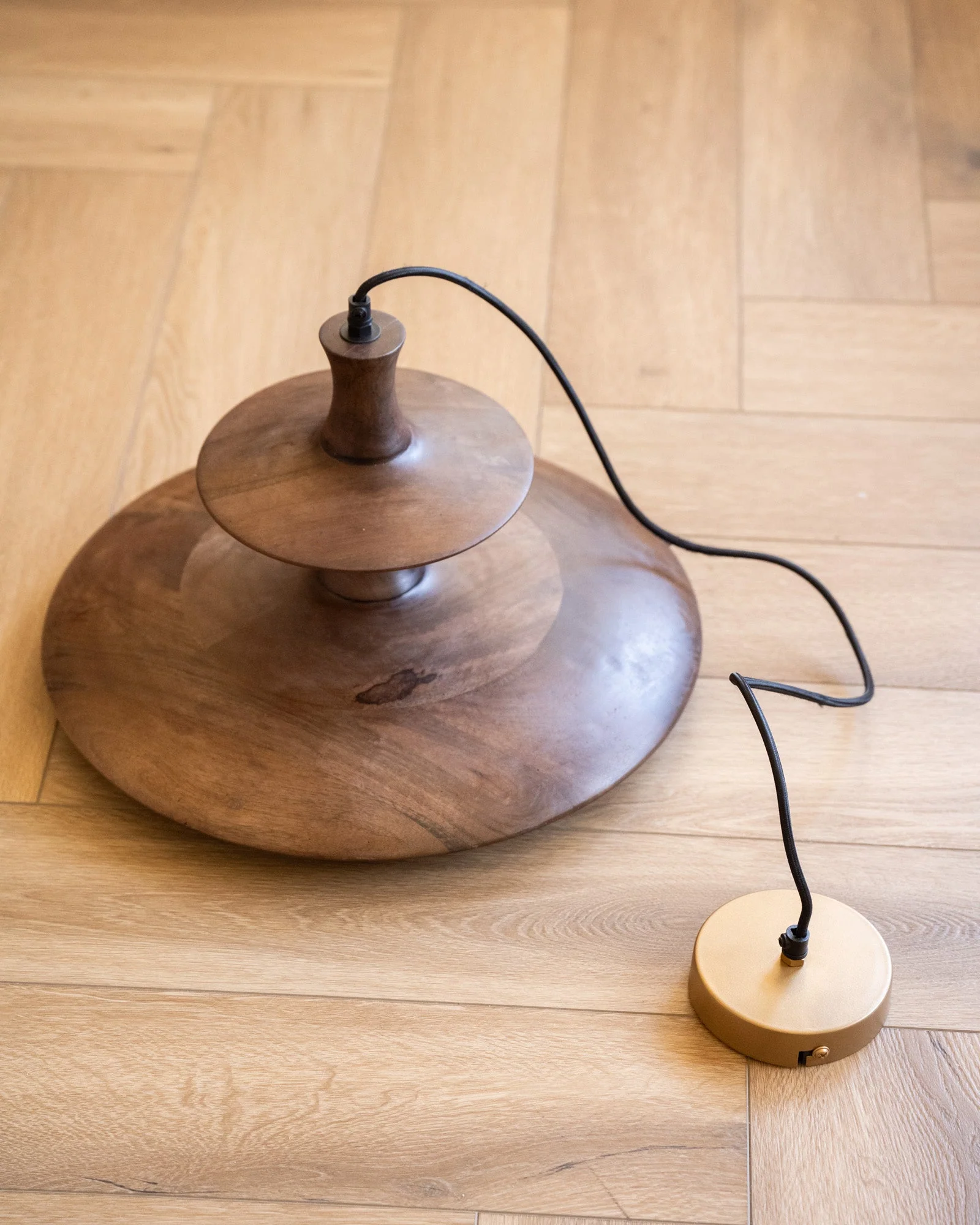 Dutchbone Hanglamp Cath Walnut - Image 4