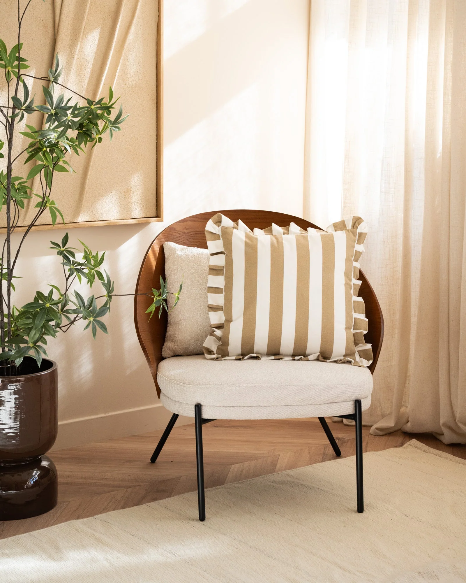 Cushion Bella Ruffle Striped Brown - Image 6