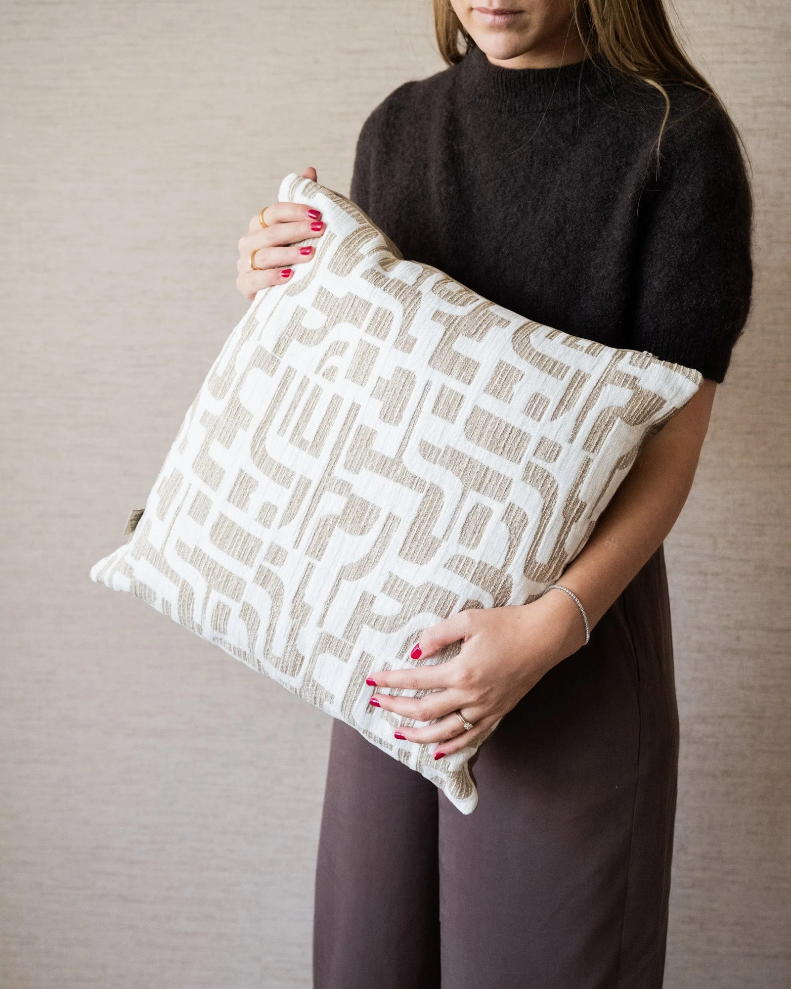 Cushion Fabia Pattern Sand - Image 2