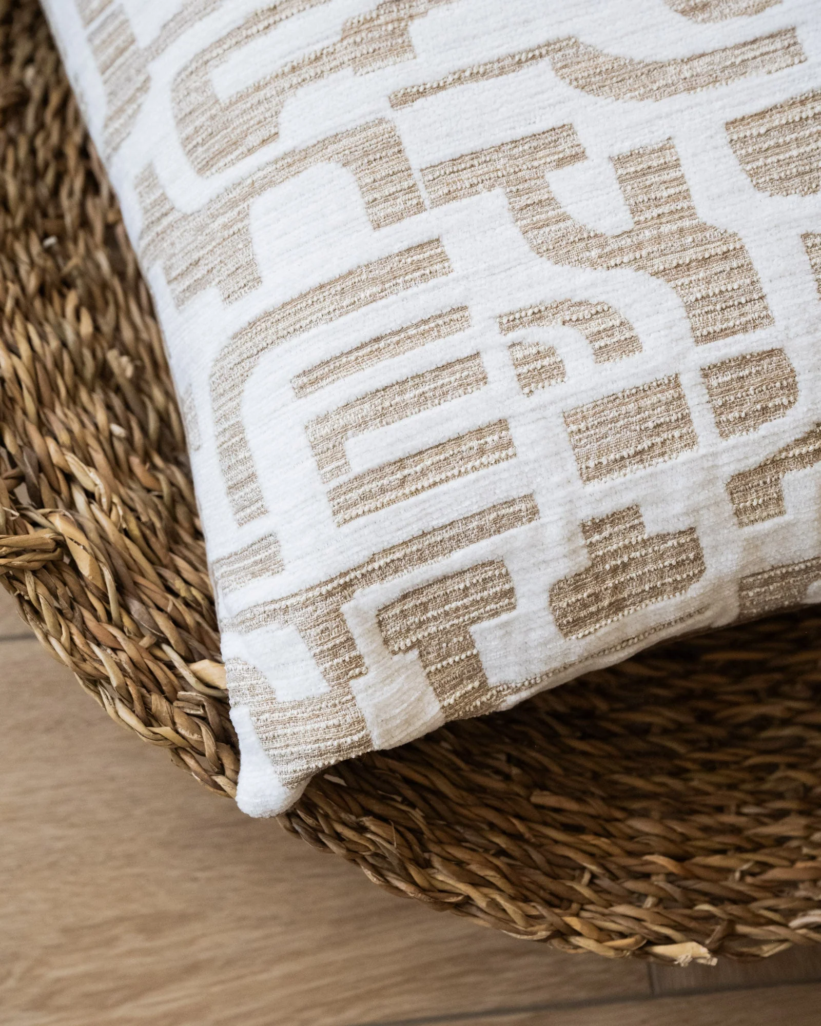 Cushion Fabia Pattern Sand - Image 5