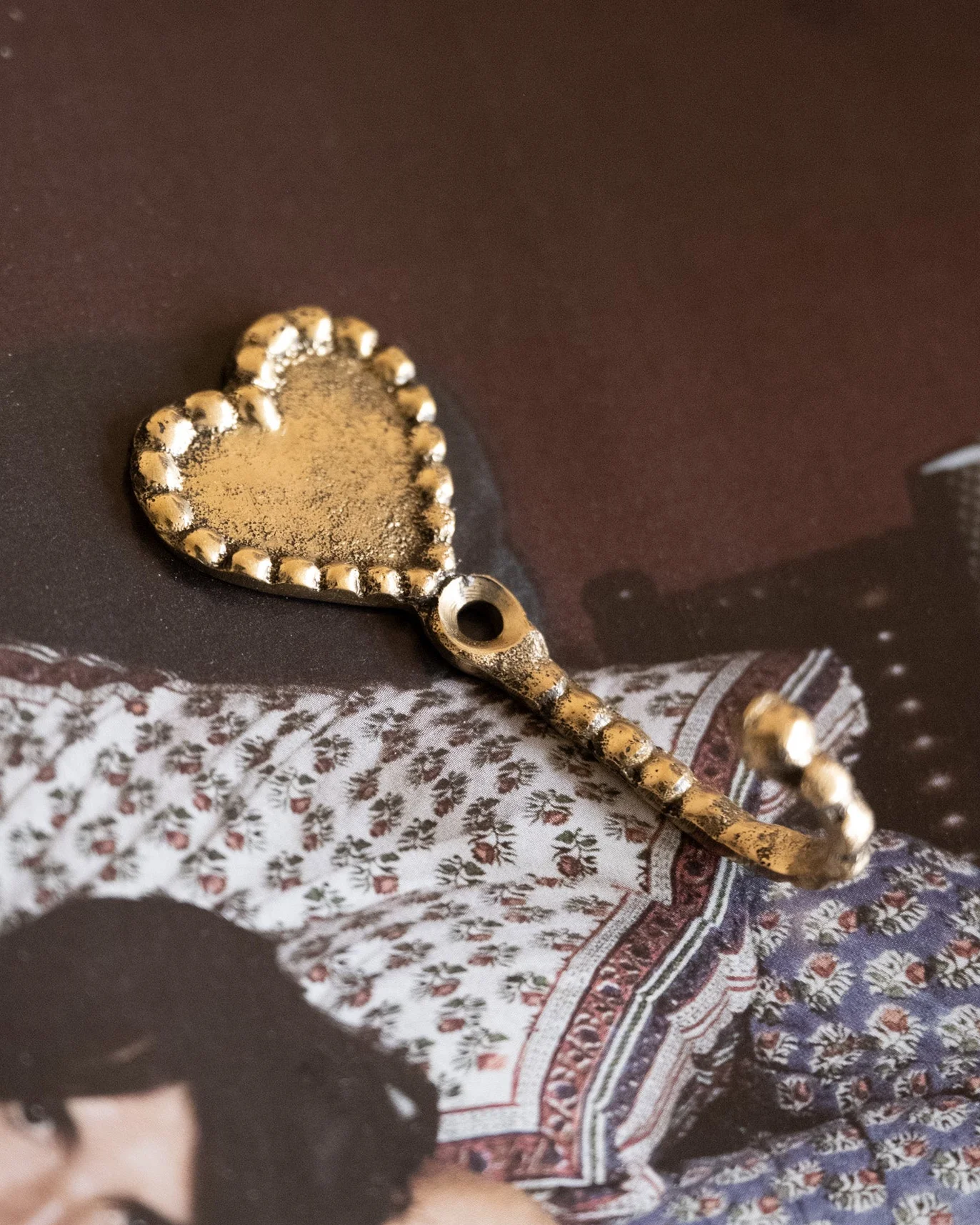 Handmade Saachi Heart Hook