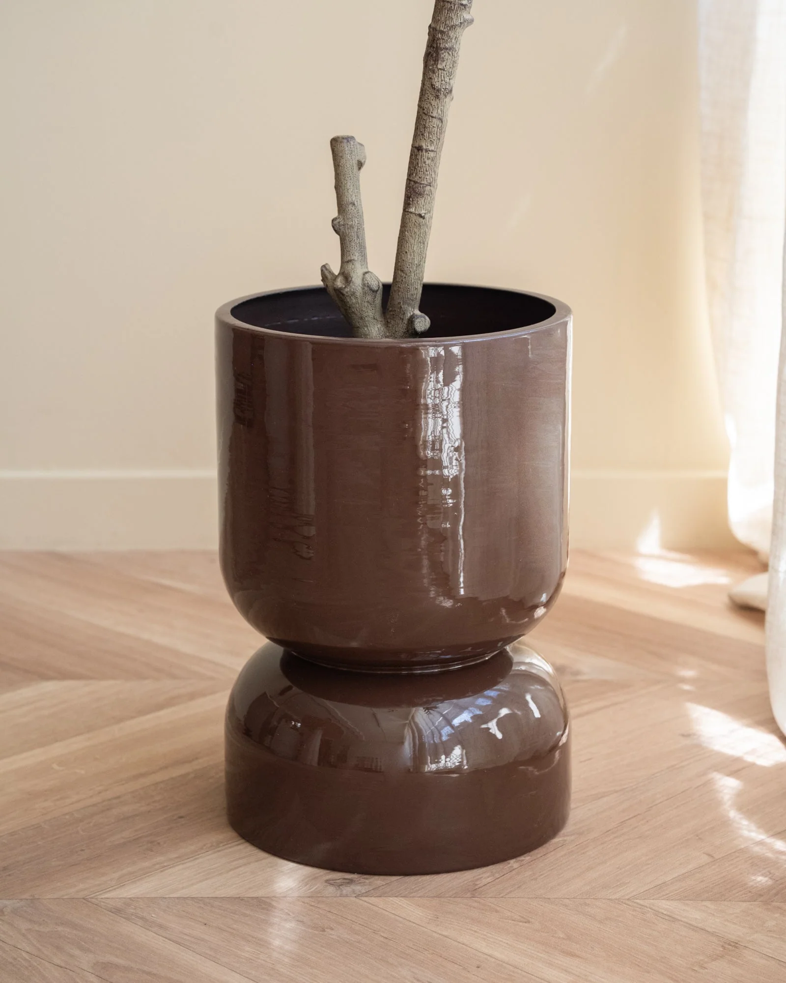 Large Planter Toval Brown - Image 4