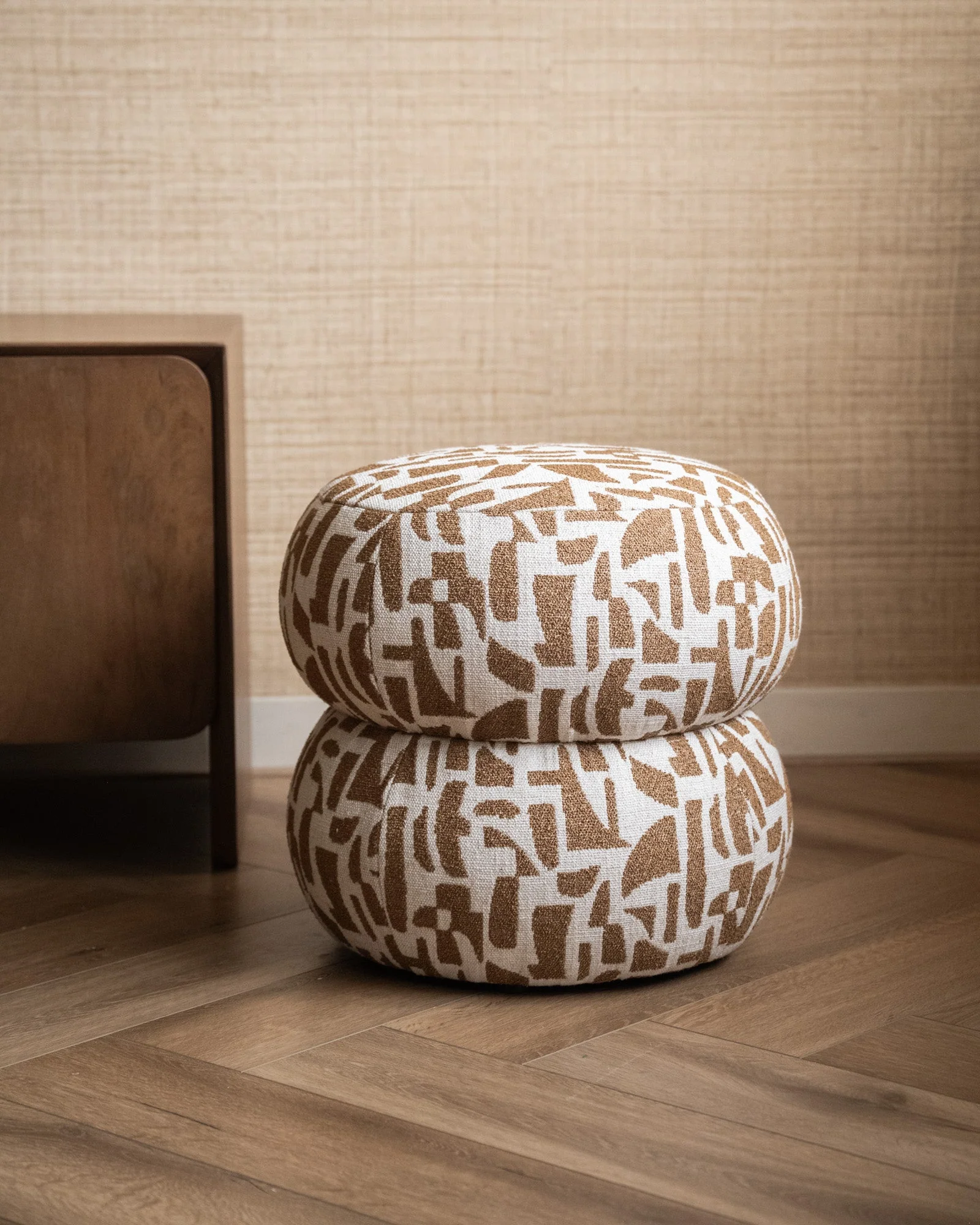 Pouf Anic Pattern Brown - Image 3