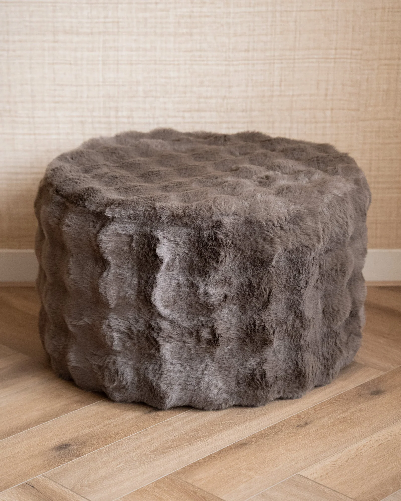 Pouf Olven Fluffy Brown - Image 3