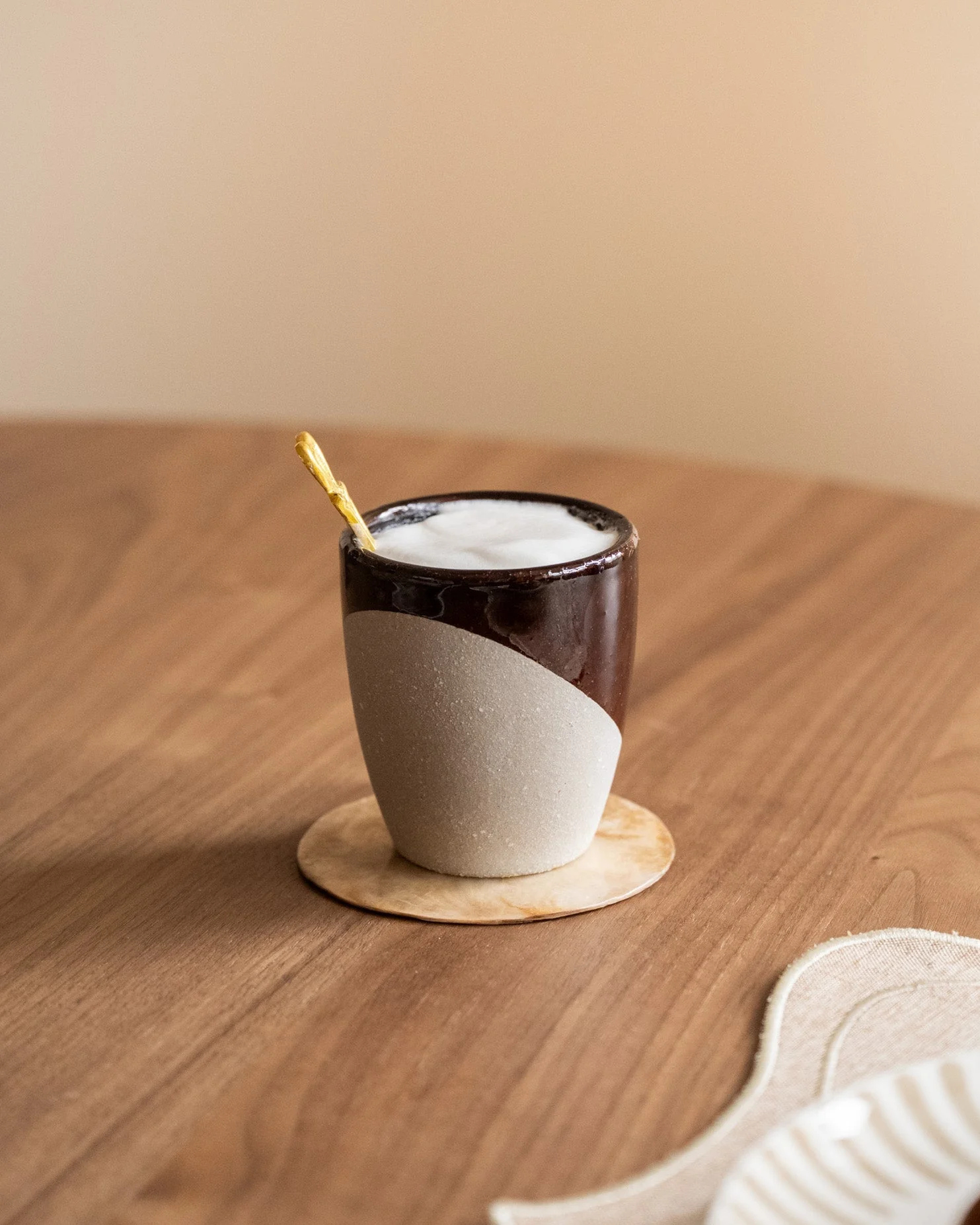 Mug Speckled Burgundy - Image 3