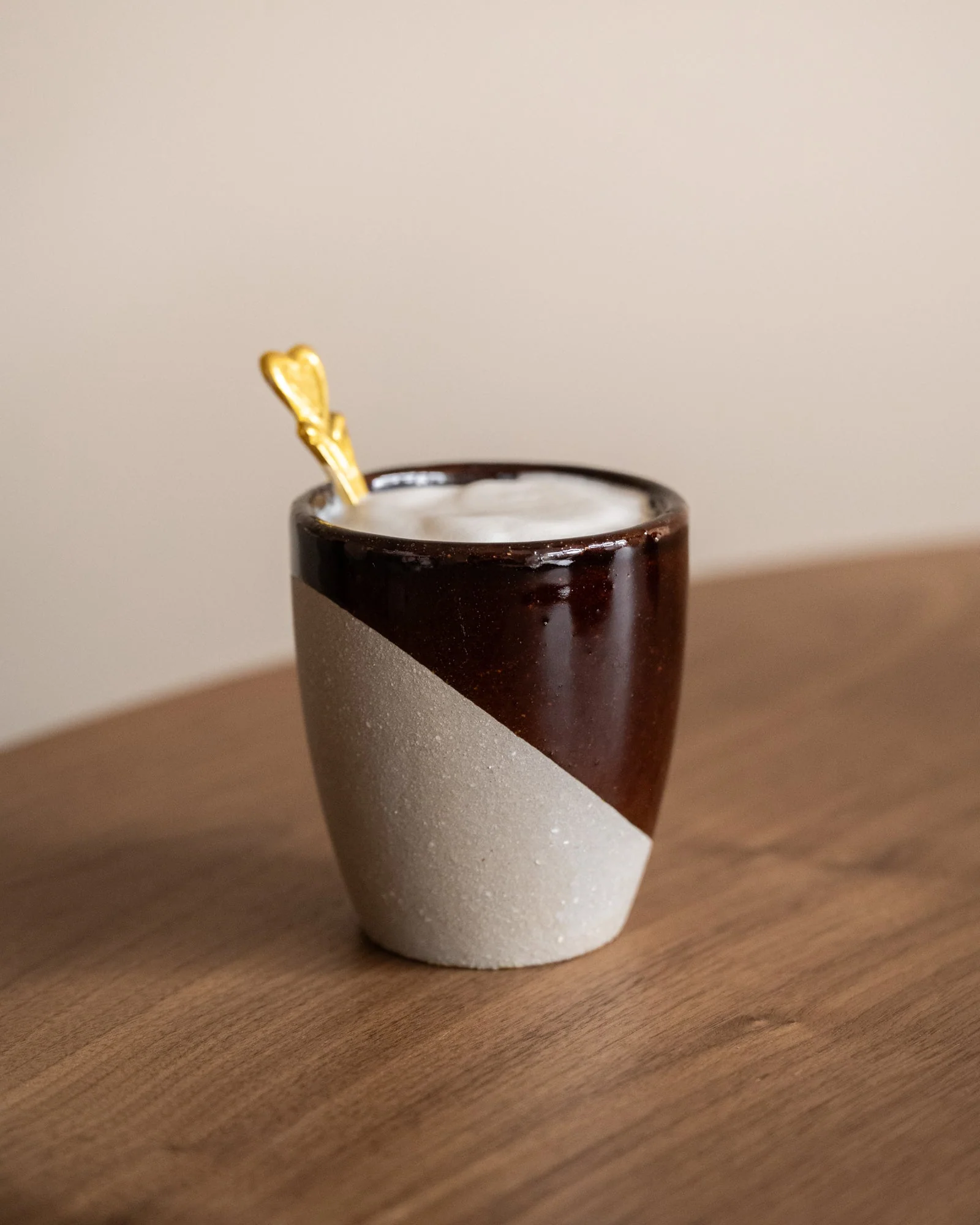 Mug Speckled Burgundy - Image 4