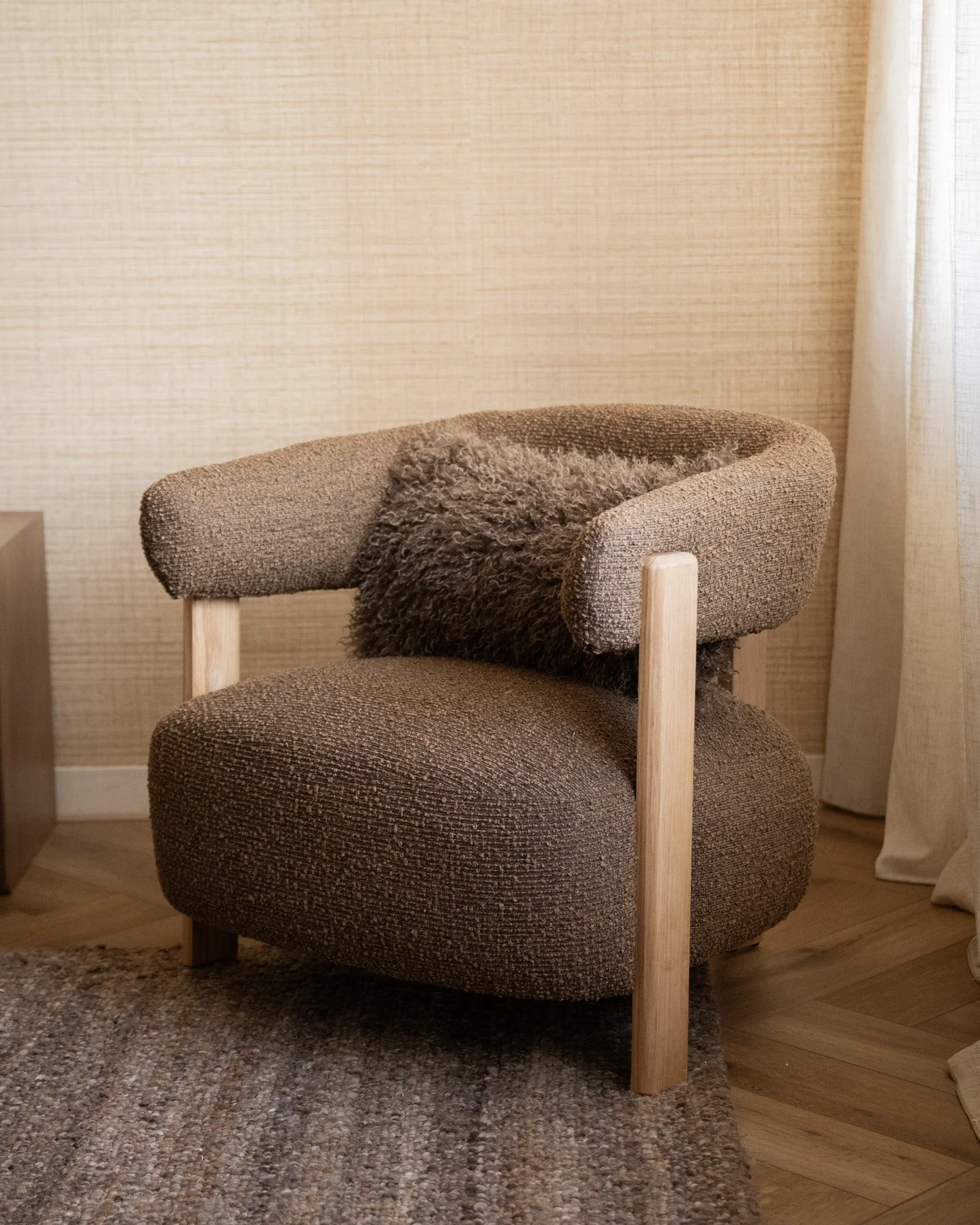 Armchair Lora Brown - Image 3