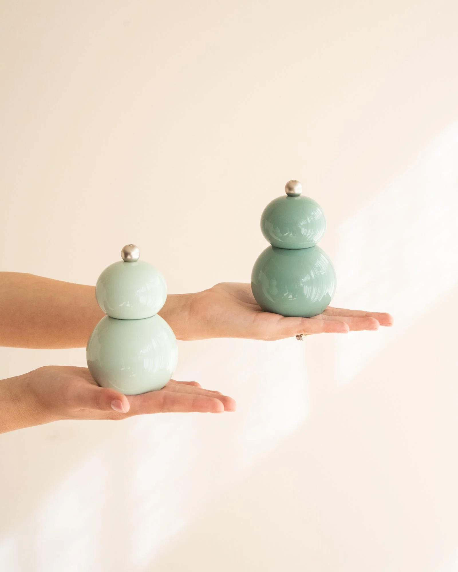 Salt & Pepper Green