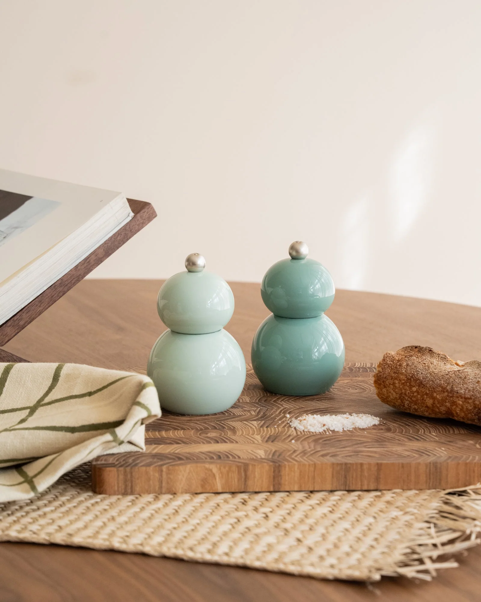 Salt & Pepper Green - Image 2