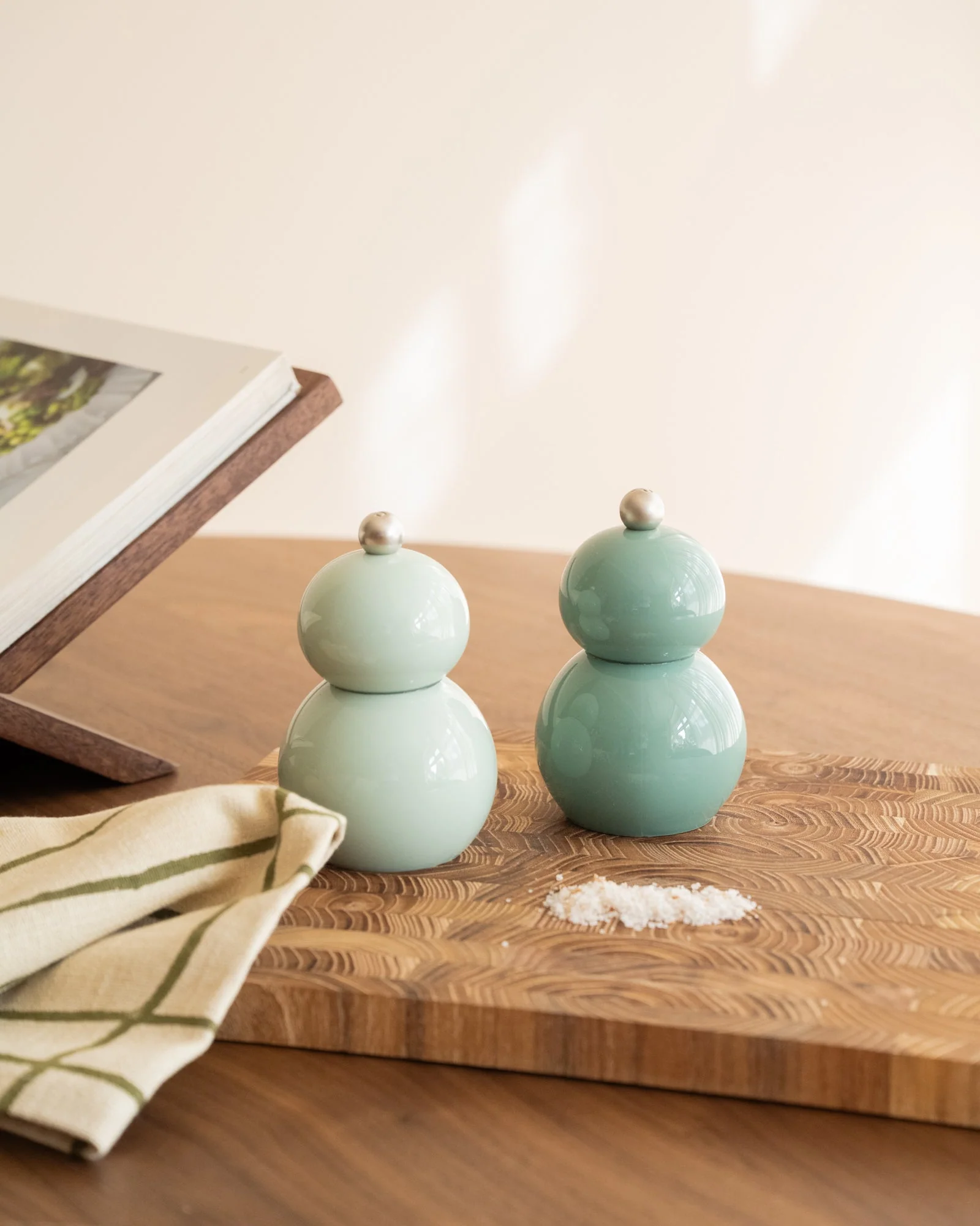 Salt & Pepper Green - Image 5