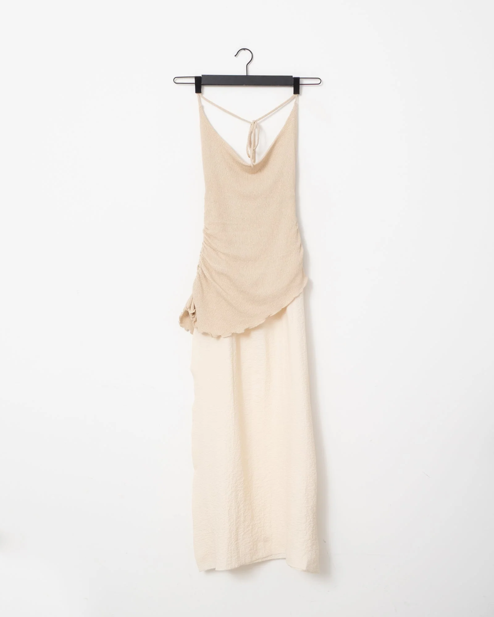 Halterneck Knitted Dress Zand - Image 7