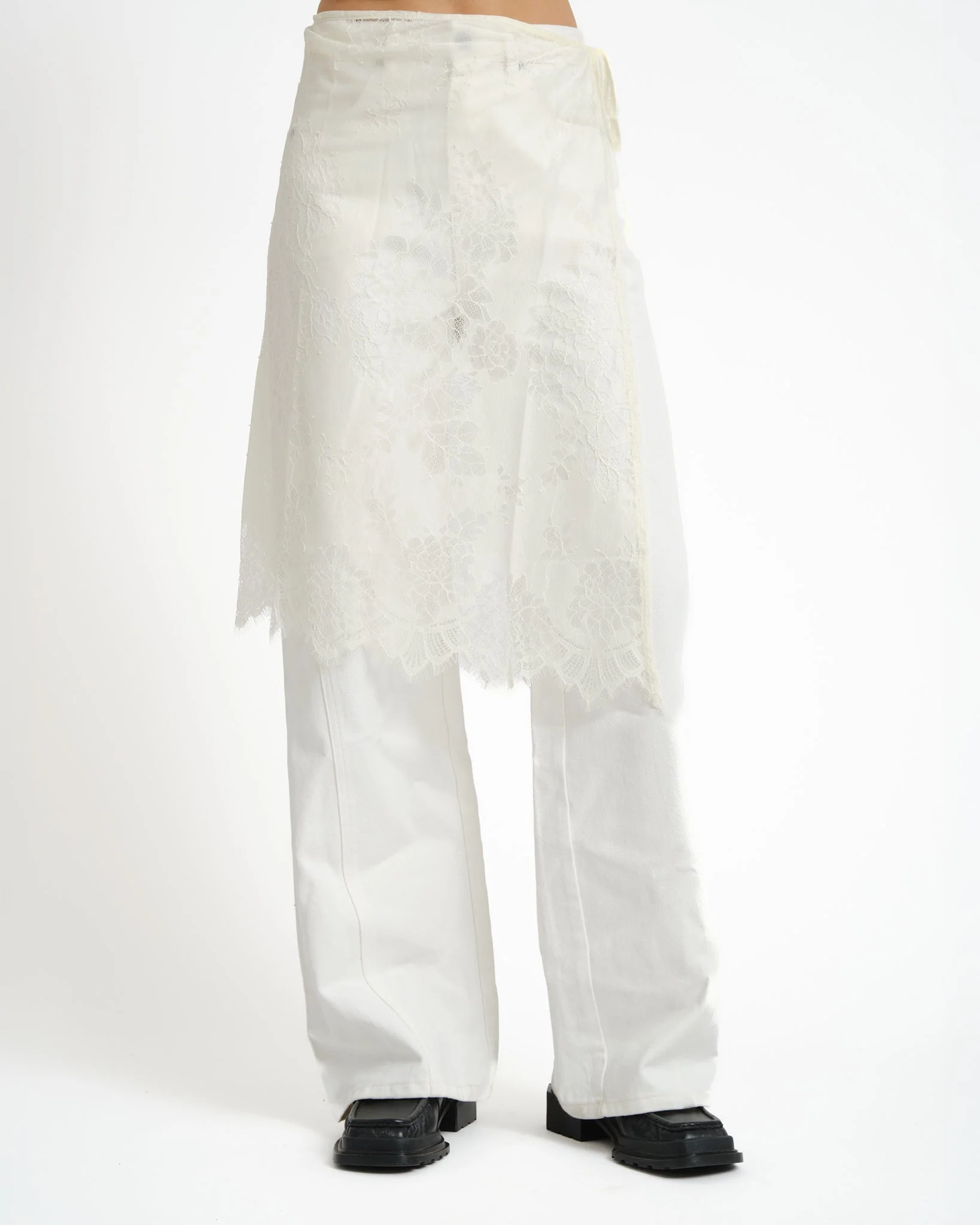 Lace Apron Skirt Offwhite - Image 2
