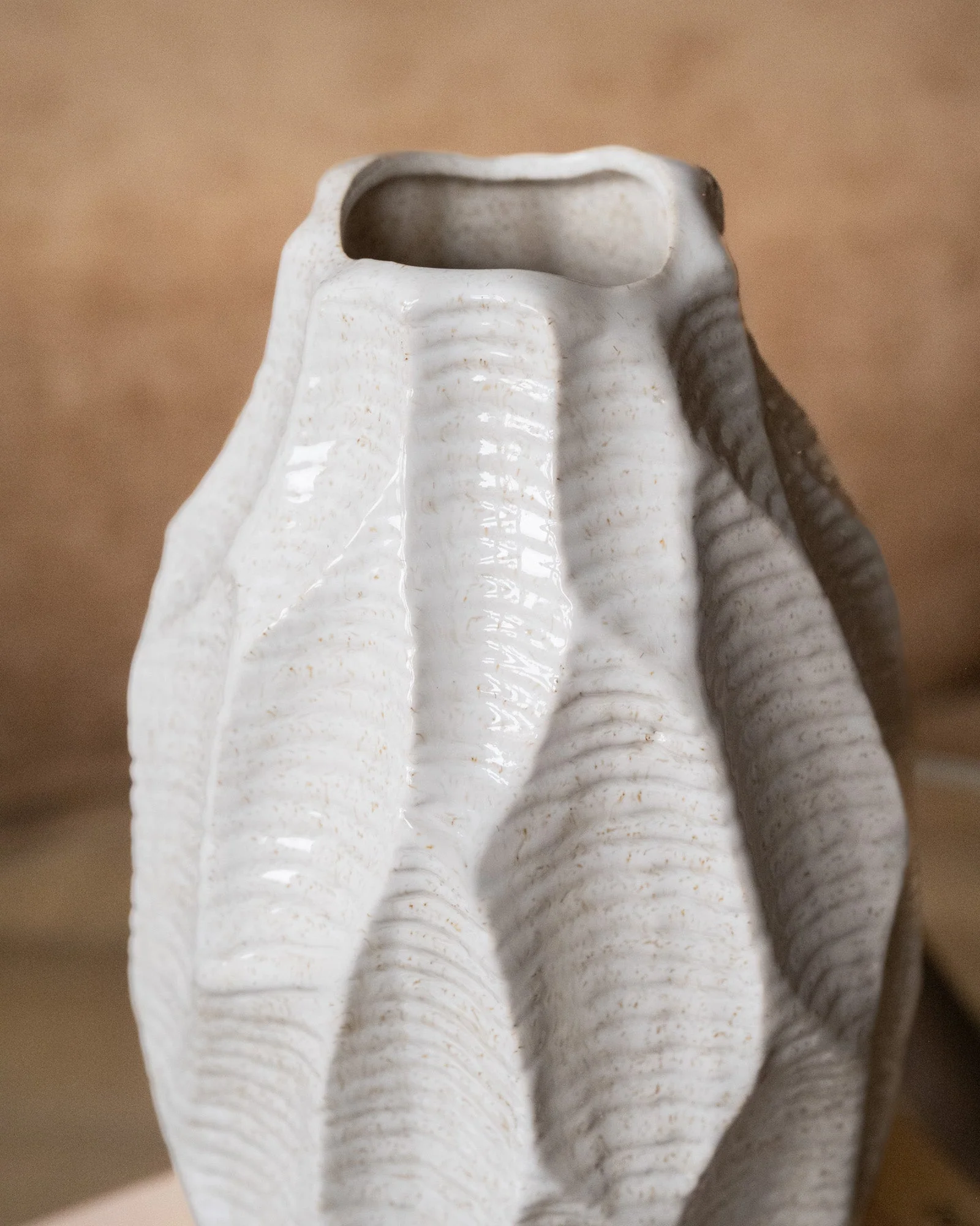 Deco Vase Leaves Beige - Image 5