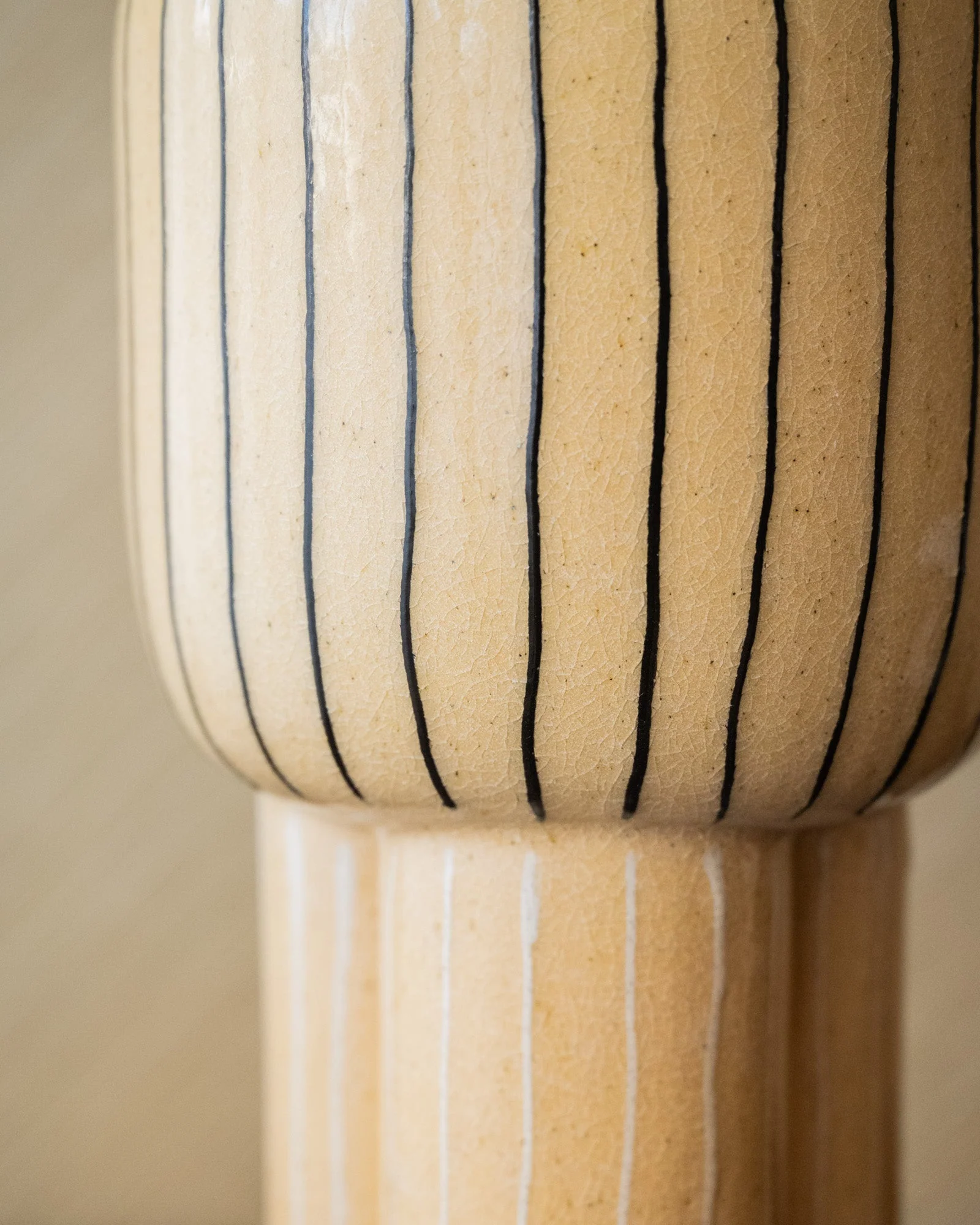 Large Deco Vase Tera Lines - Image 5