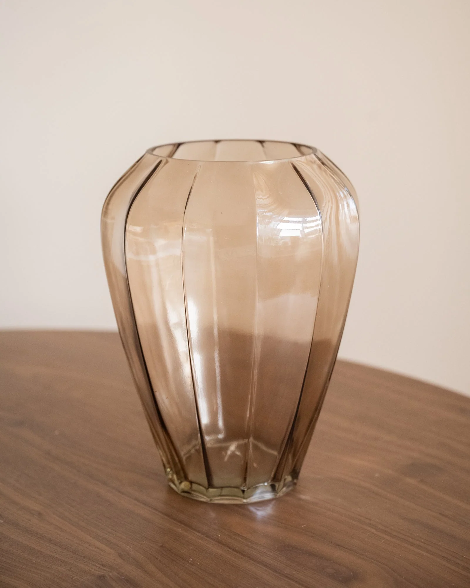 Large Vaas Glass Brown - Image 2