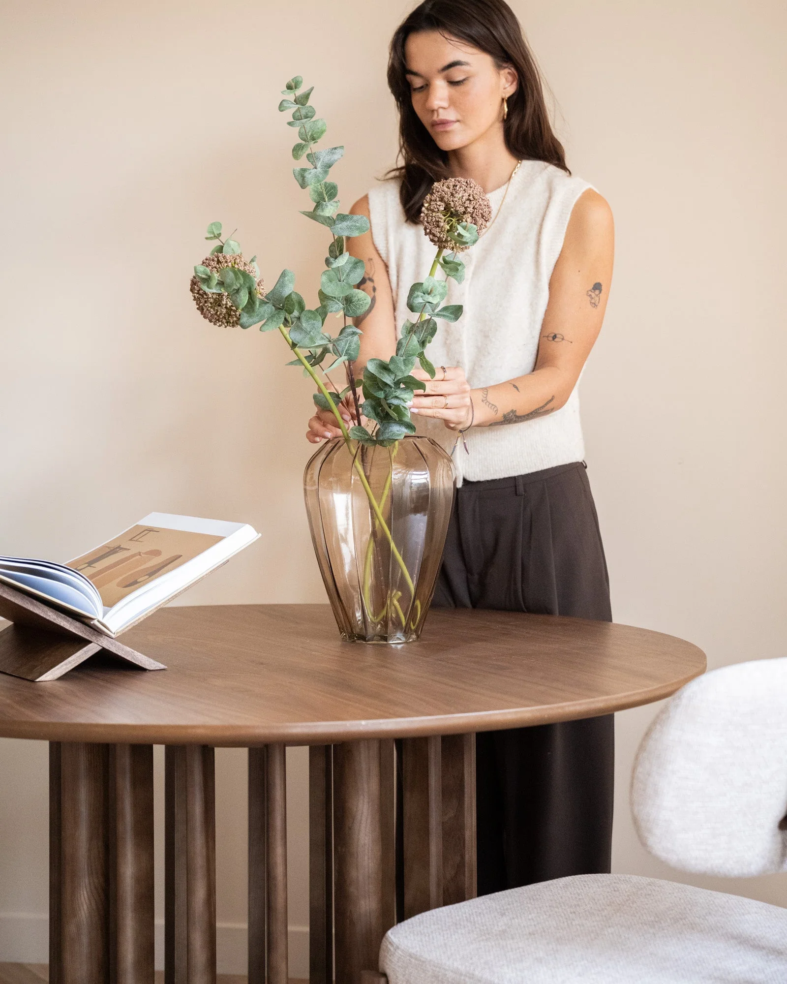 Large Vaas Glass Brown - Image 3