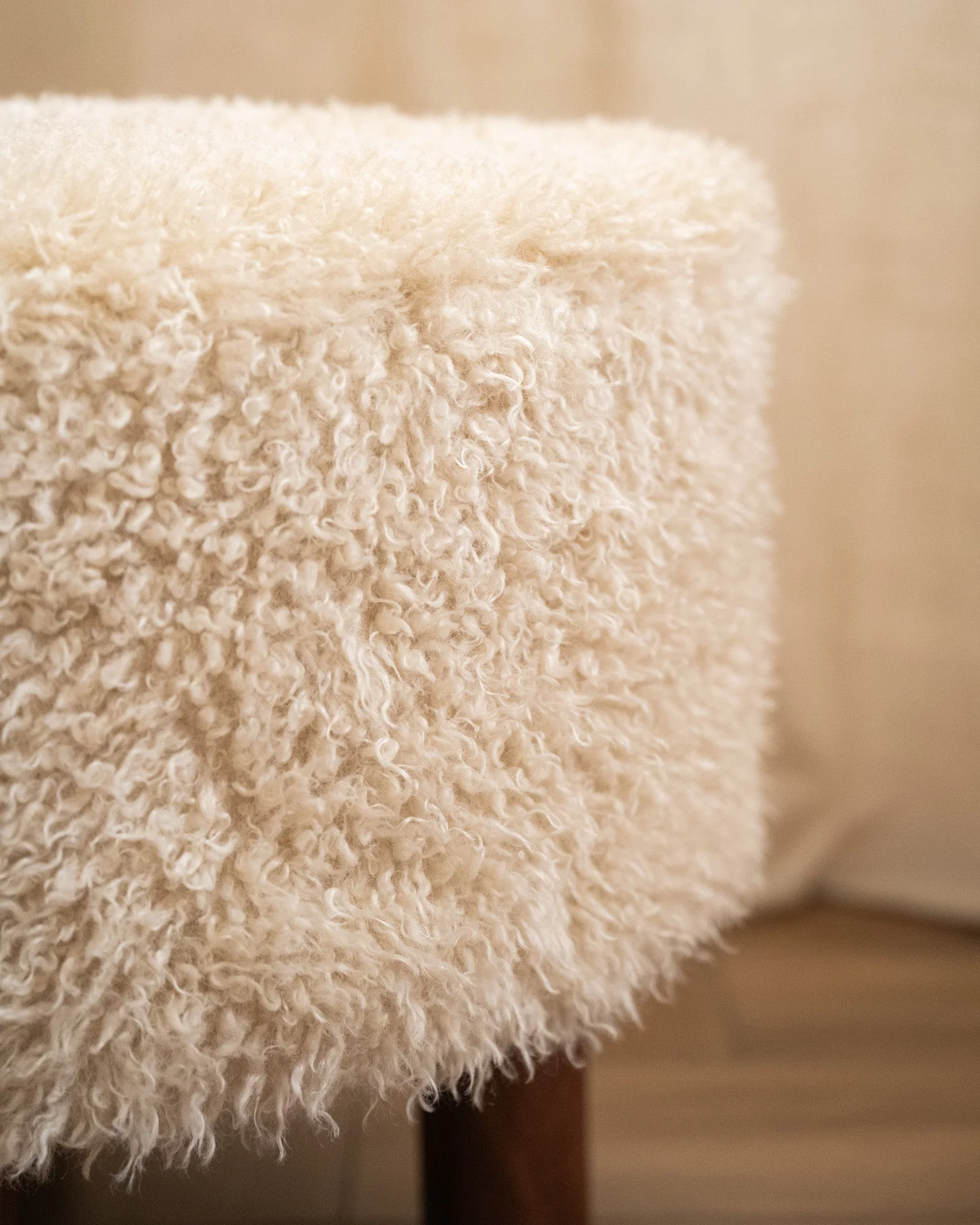 Pouf Inverness Faux Fur - Image 4