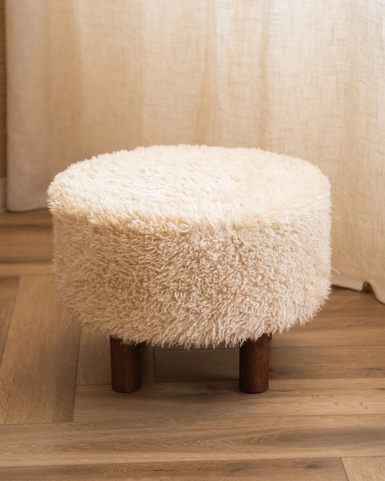 Pouf Inverness Faux Fur - Image 5