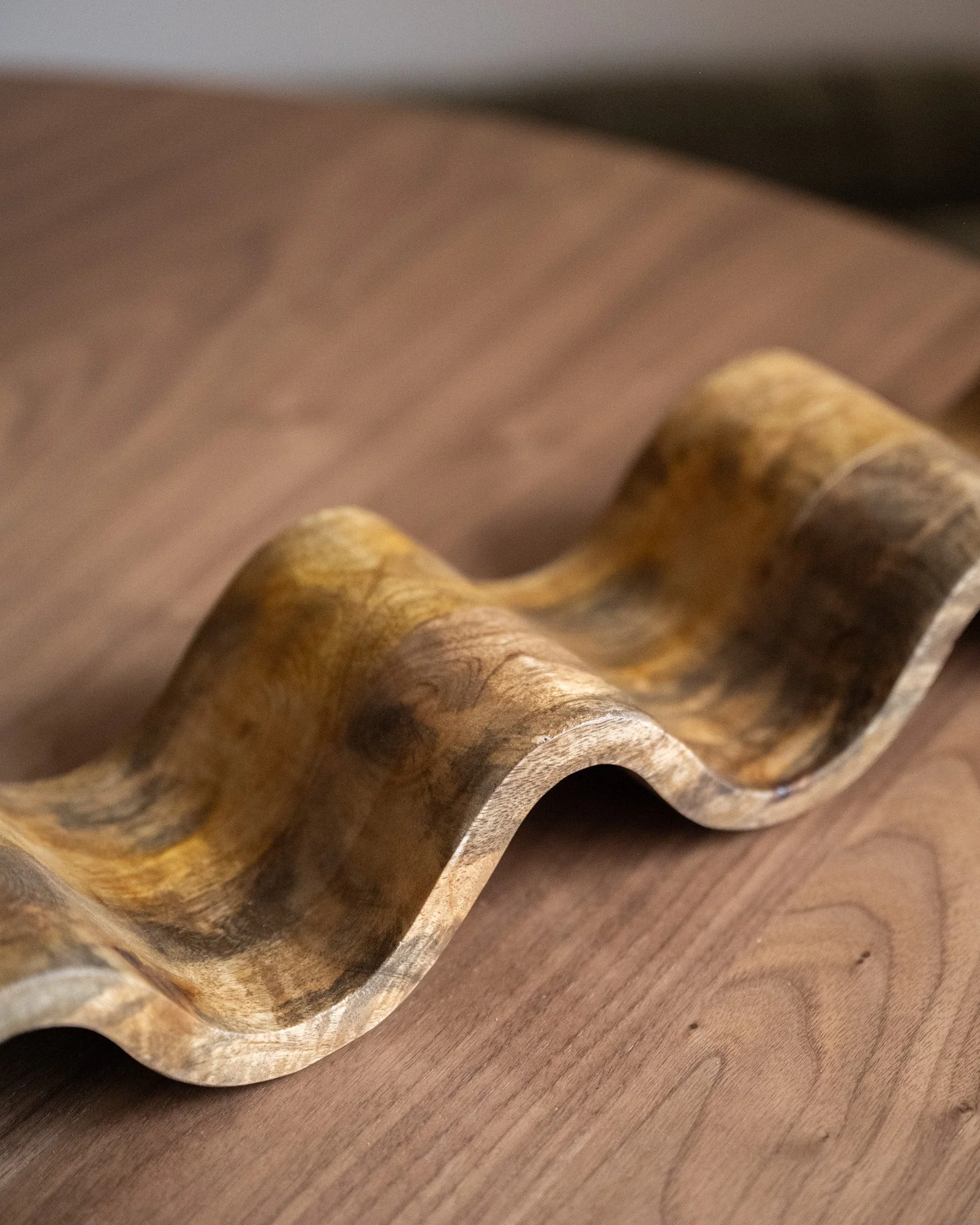 Wine Bottle Holder Wave Mango Wood - Image 5