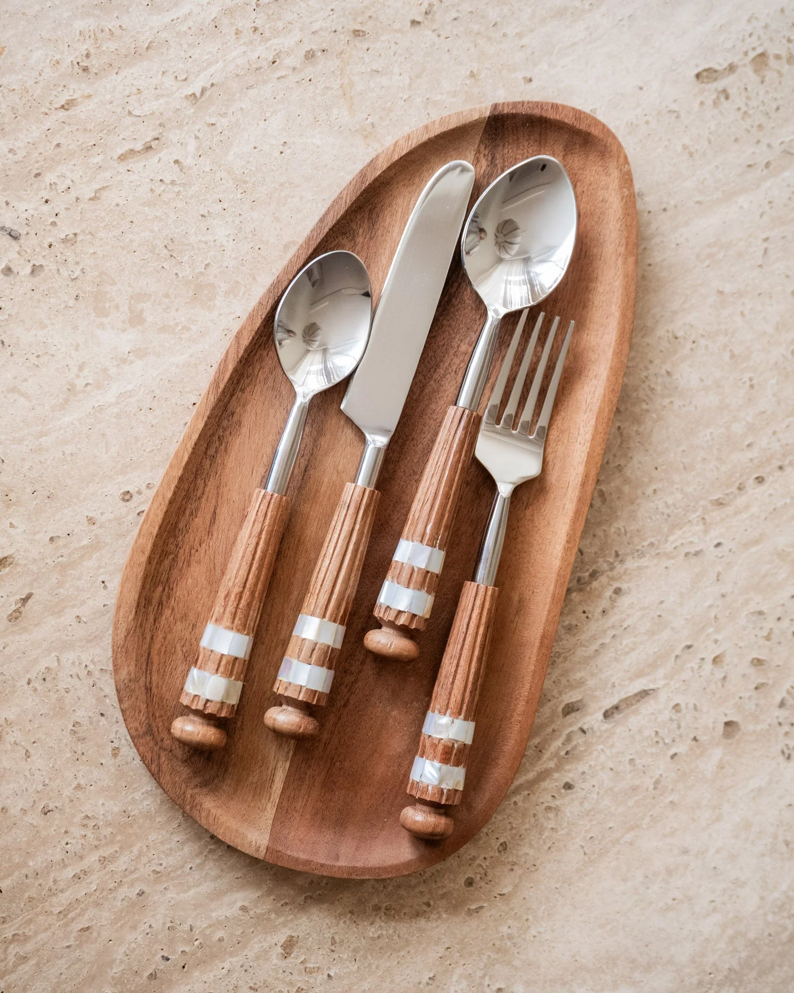 SET VAN 16 - Bestekset Acacia Bruin