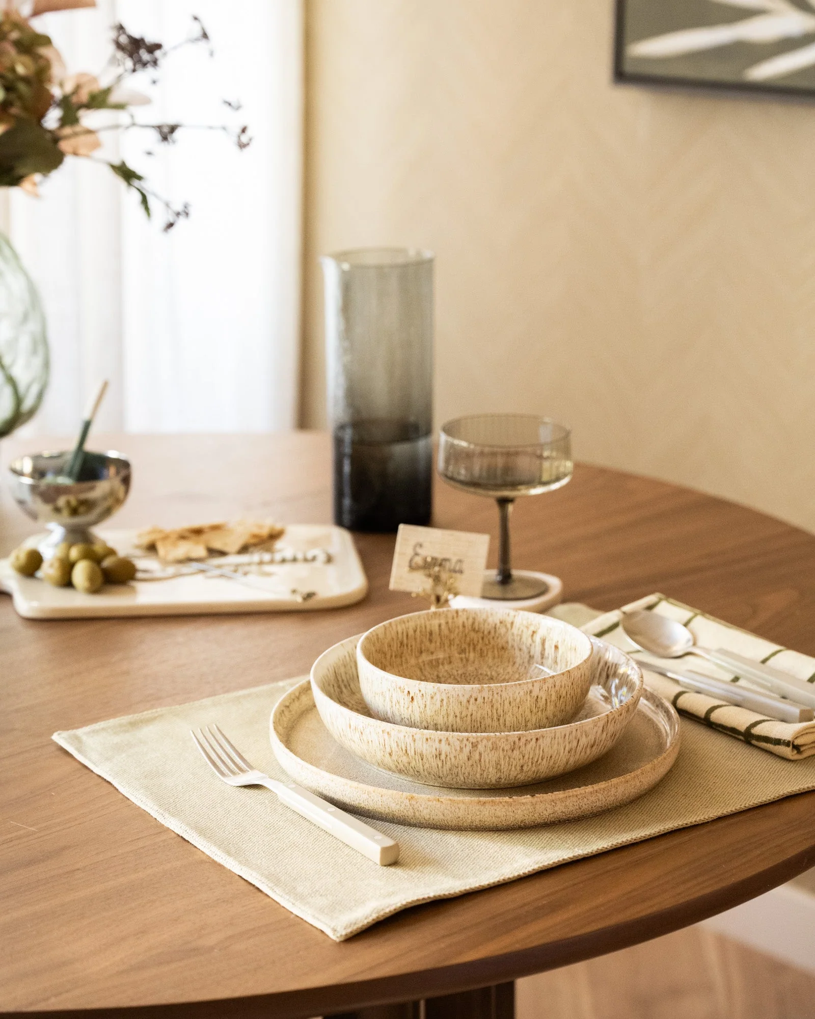 Deep Dinner Plate Plato Beige - Image 7