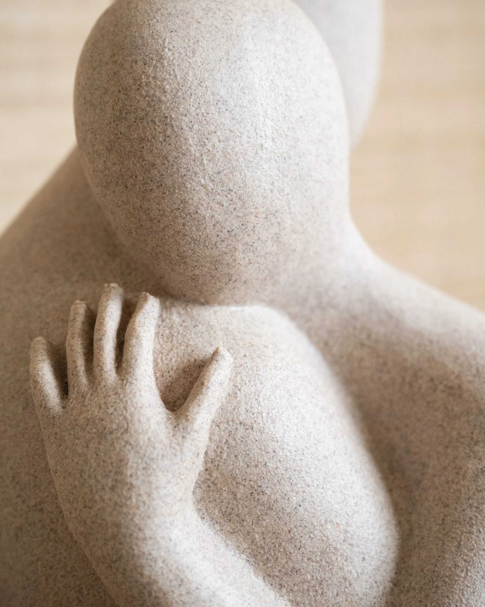 Large Ornament Couple Hugging - Image 6