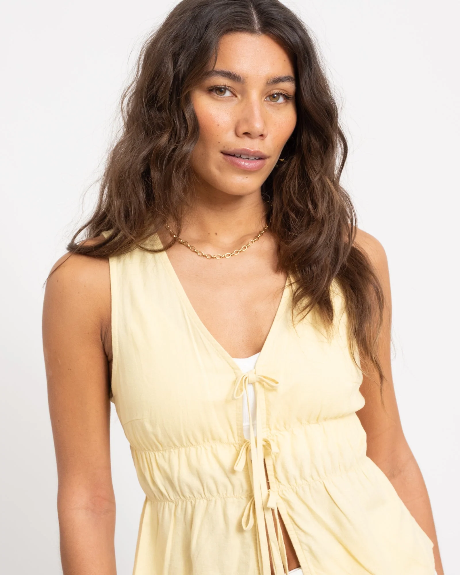 Almira Linen Blend Tie Top Sunlight - Image 6