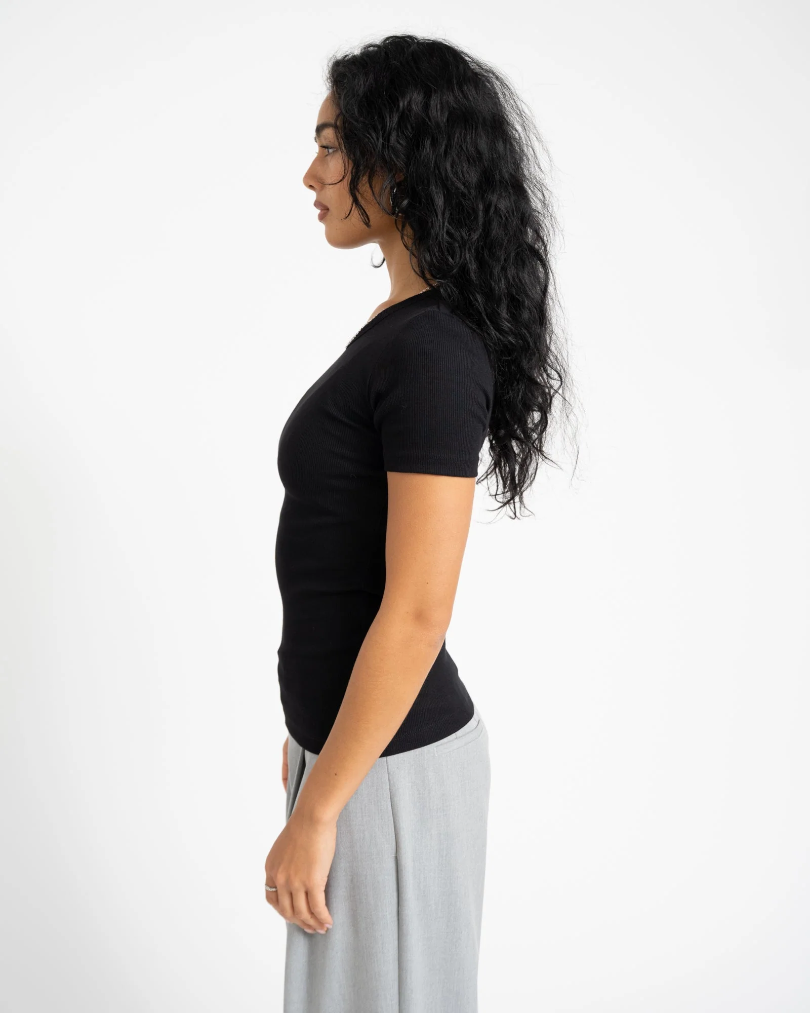 Frankie Rib Tee Black - Image 3